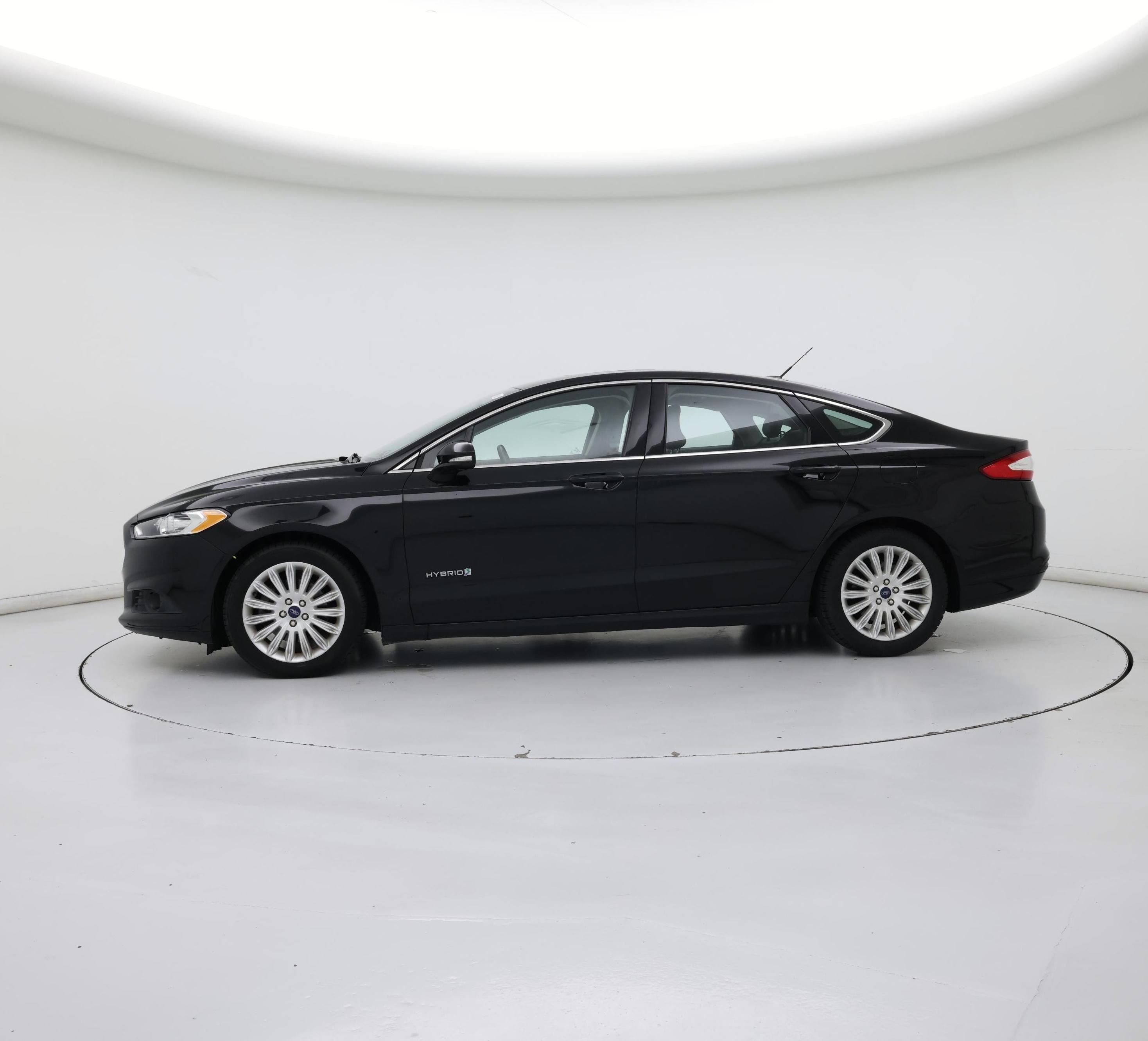 Thumbnail: 2016 Ford Fusion - 3