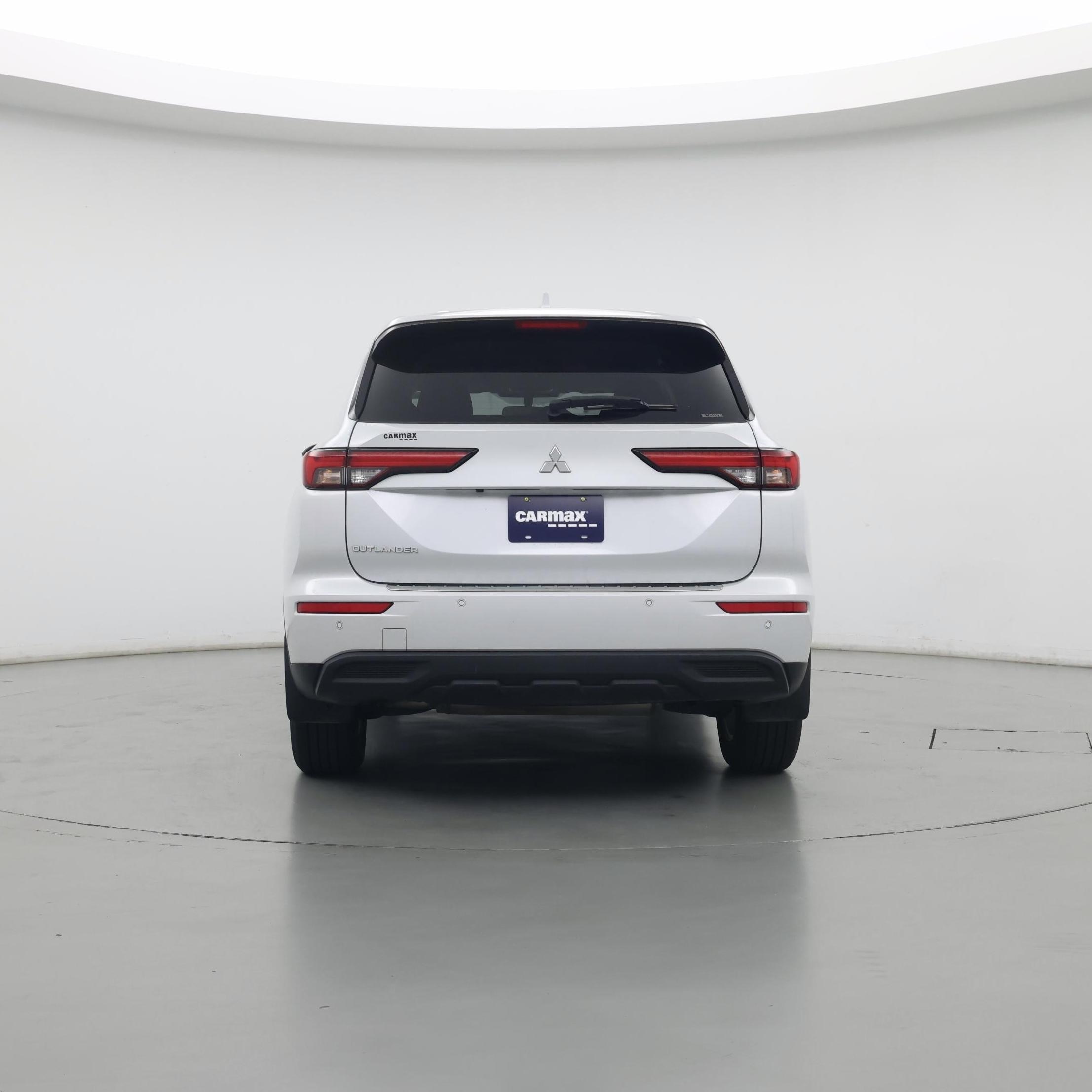 Thumbnail: 2022 Mitsubishi Outlander - 6