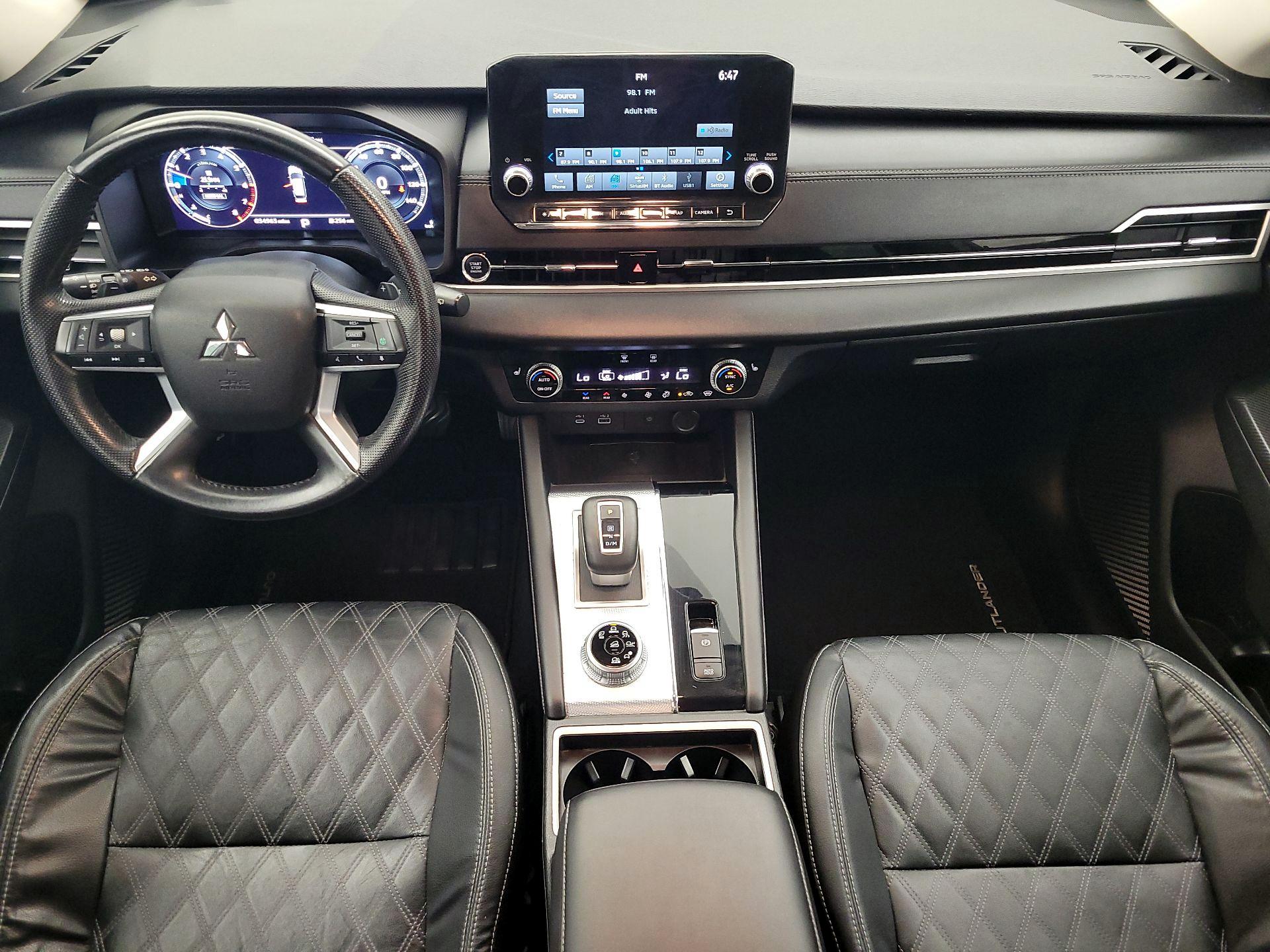 Thumbnail: 2022 Mitsubishi Outlander - 9
