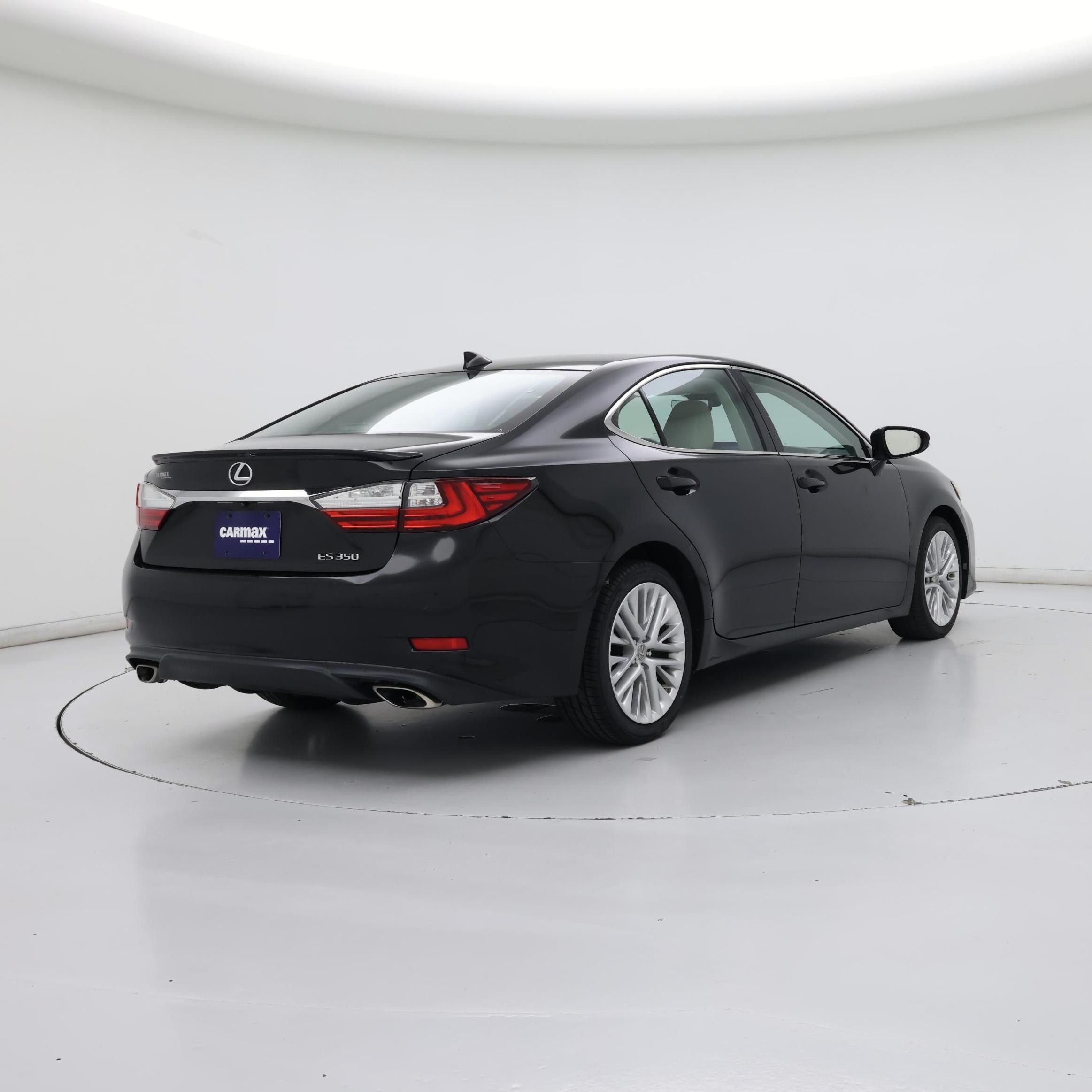Thumbnail: 2016 Lexus ES - 8