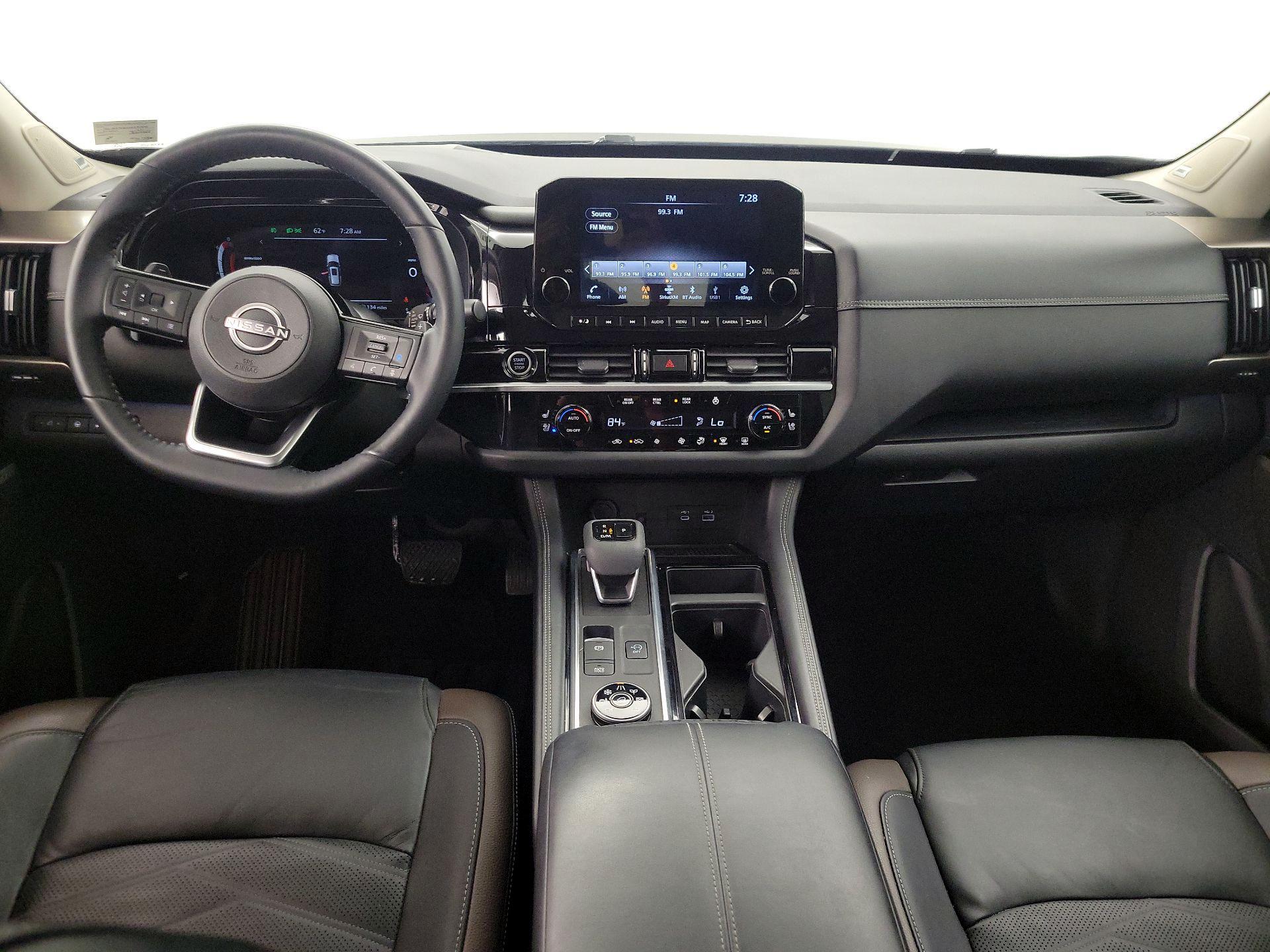 Thumbnail: 2022 Nissan Pathfinder - 9