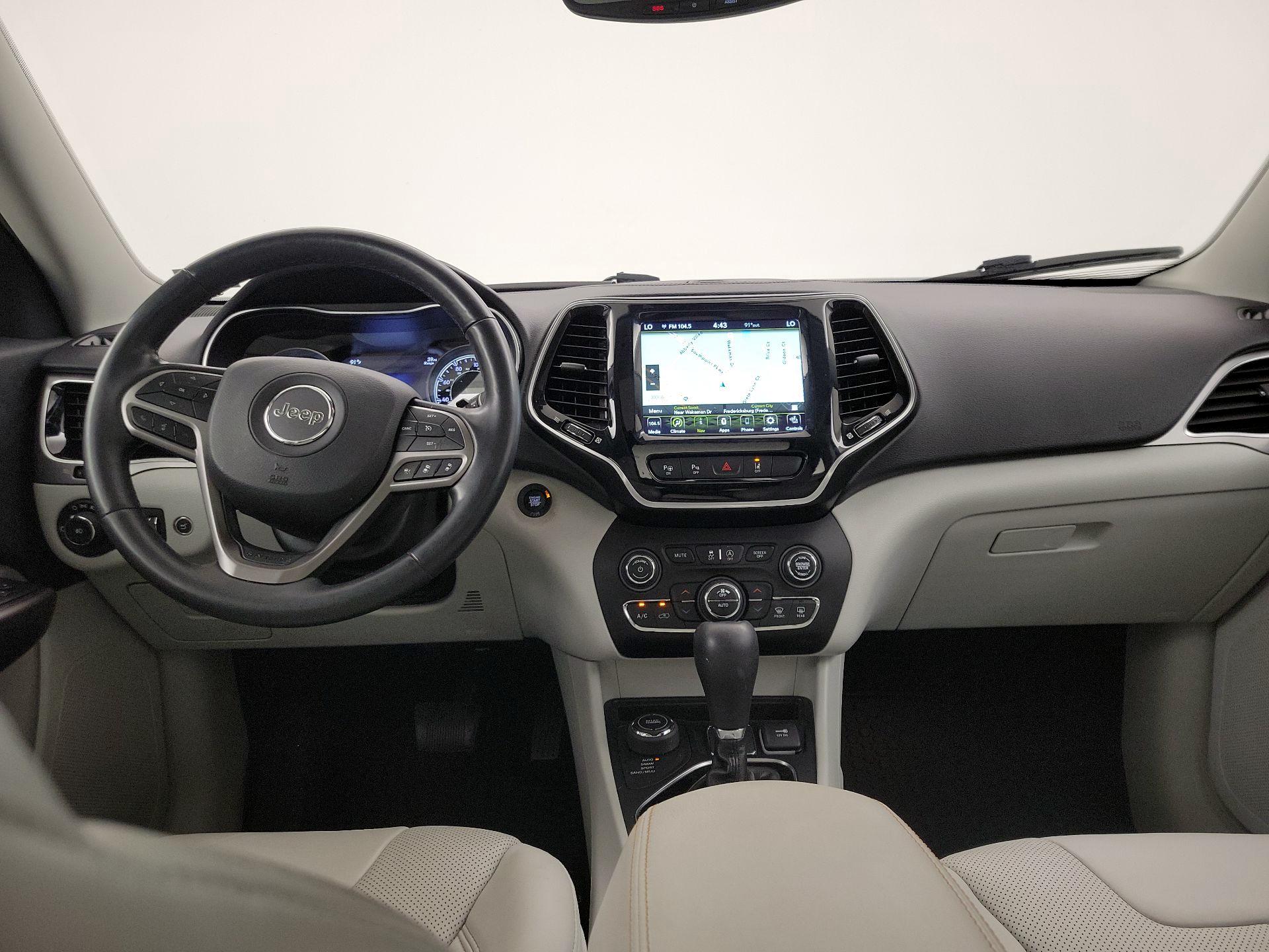 Thumbnail: 2020 Jeep Cherokee - 9