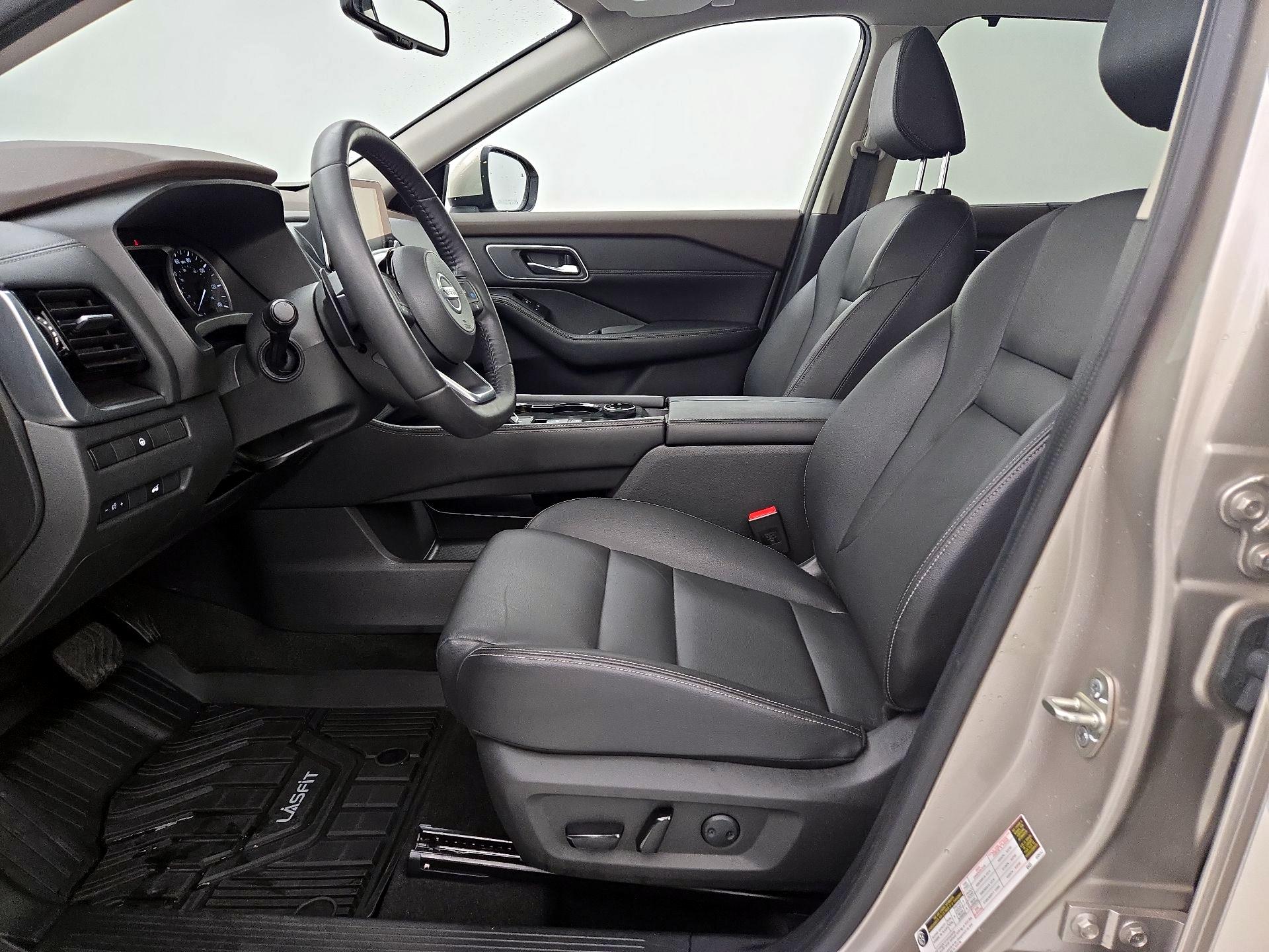 Thumbnail: 2021 Nissan Rogue - 11