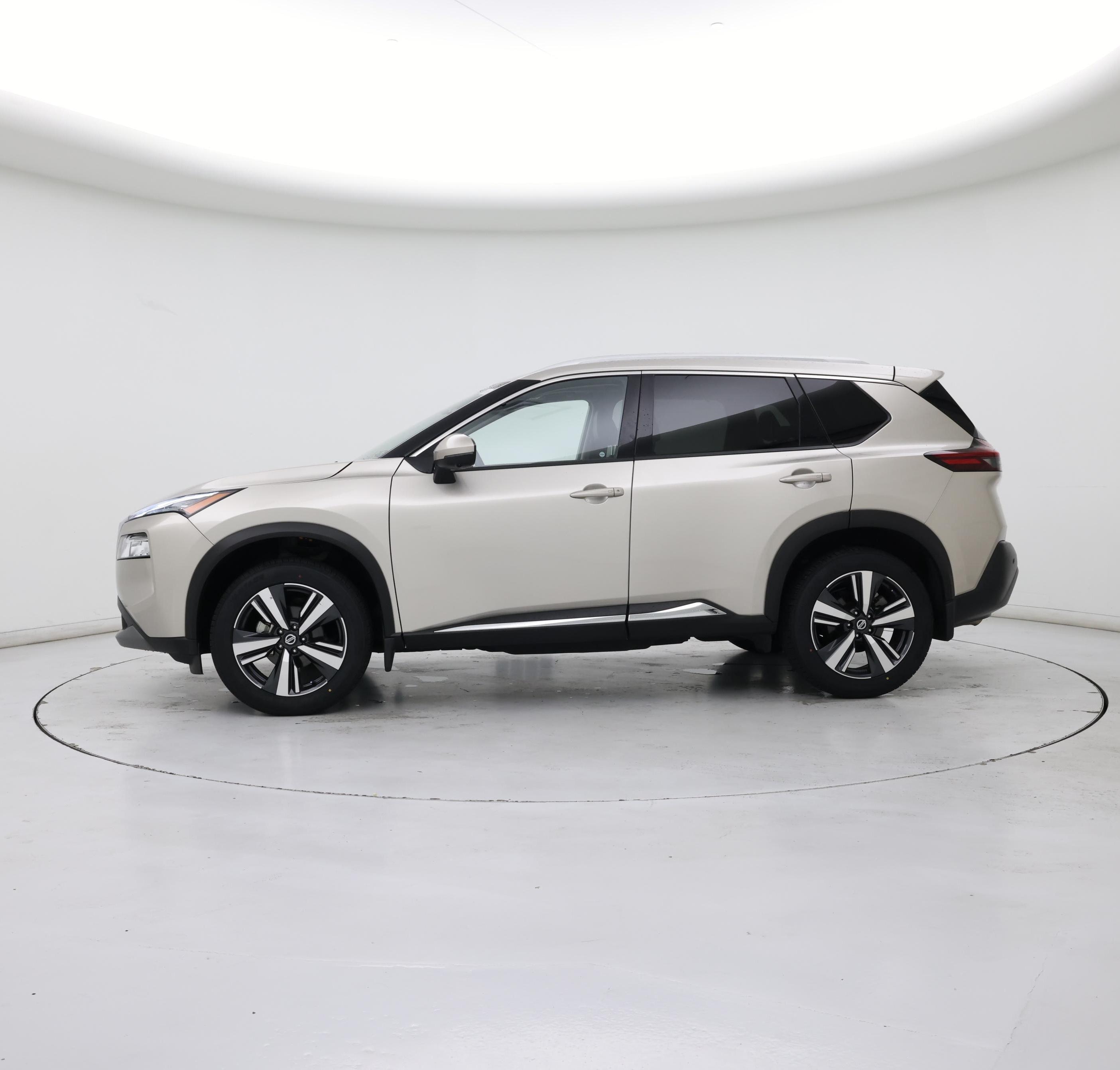 Thumbnail: 2021 Nissan Rogue - 3