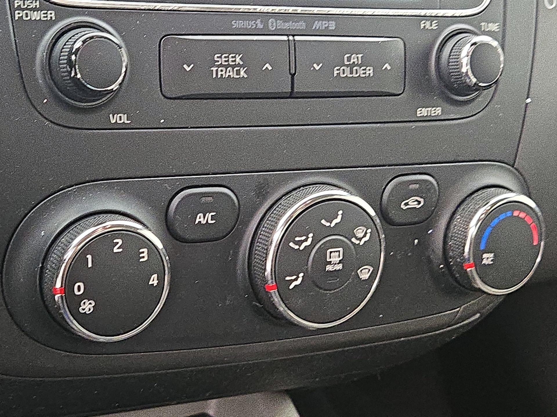 Thumbnail: 2016 Kia Forte - 15