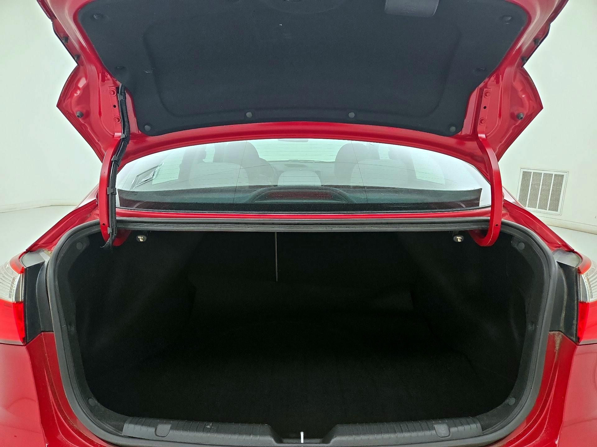 Thumbnail: 2016 Kia Forte - 19