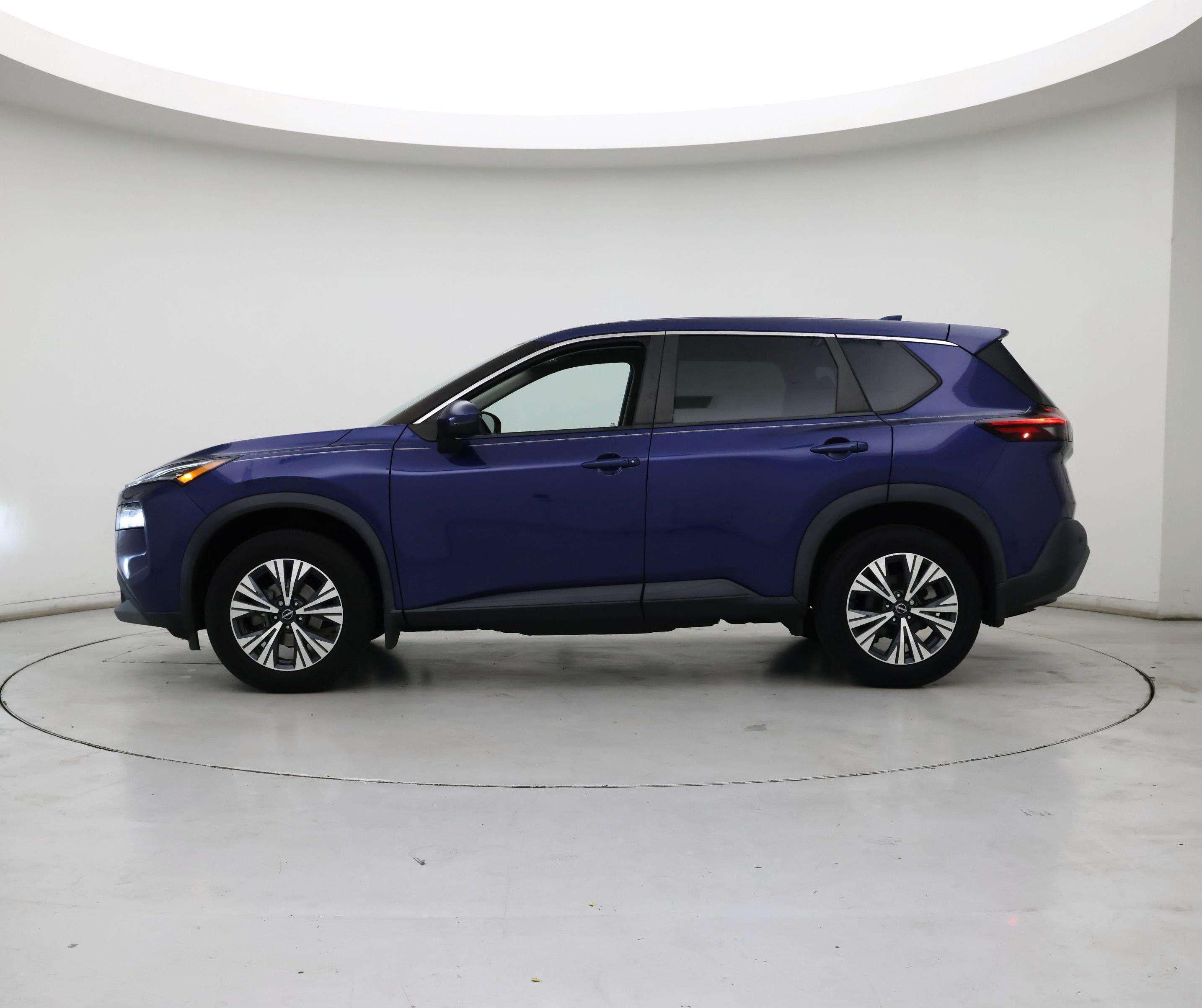 Thumbnail: 2022 Nissan Rogue - 3