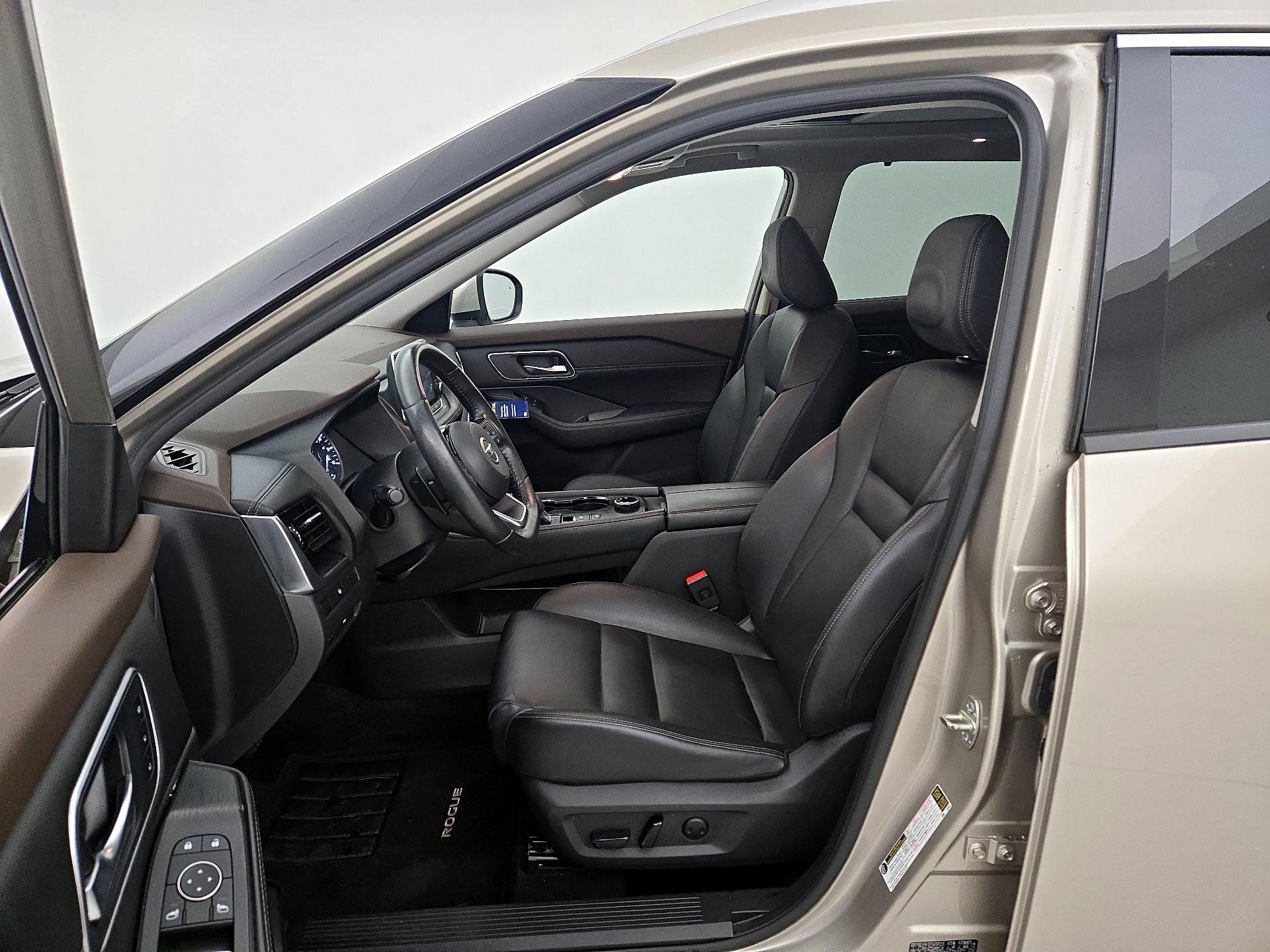 Thumbnail: 2021 Nissan Rogue - 11