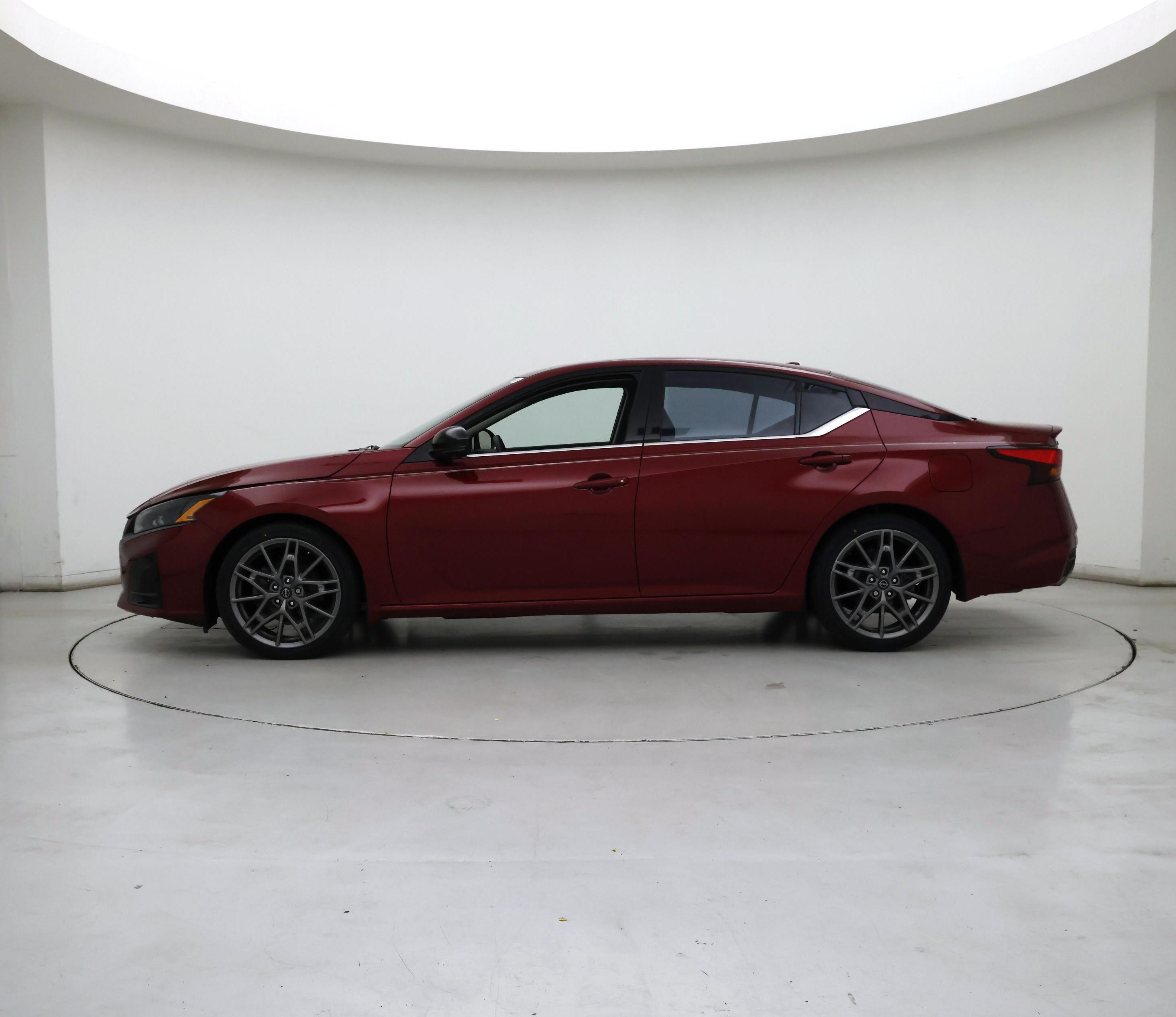 Thumbnail: 2024 Nissan Altima - 3