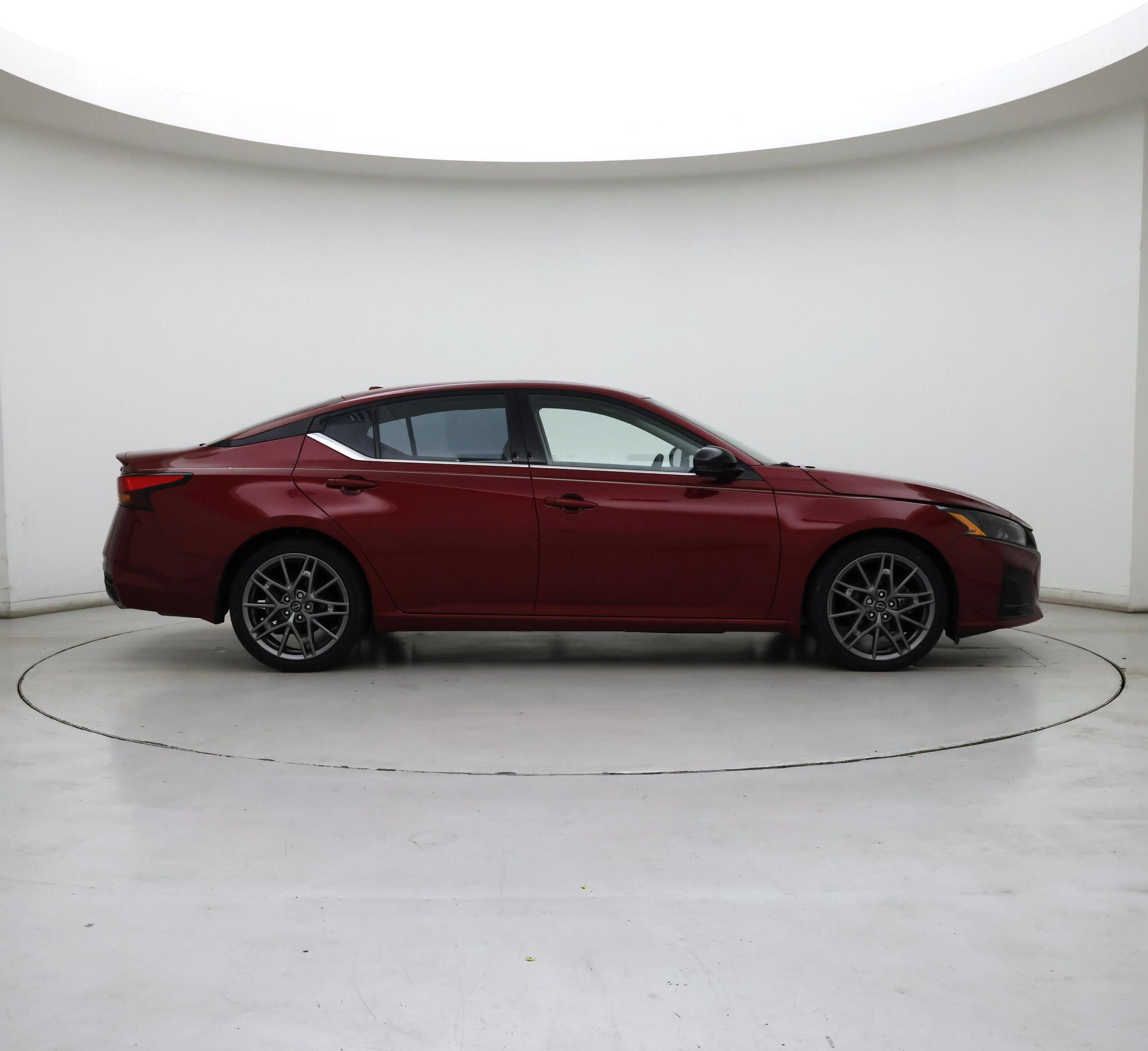 Thumbnail: 2024 Nissan Altima - 7