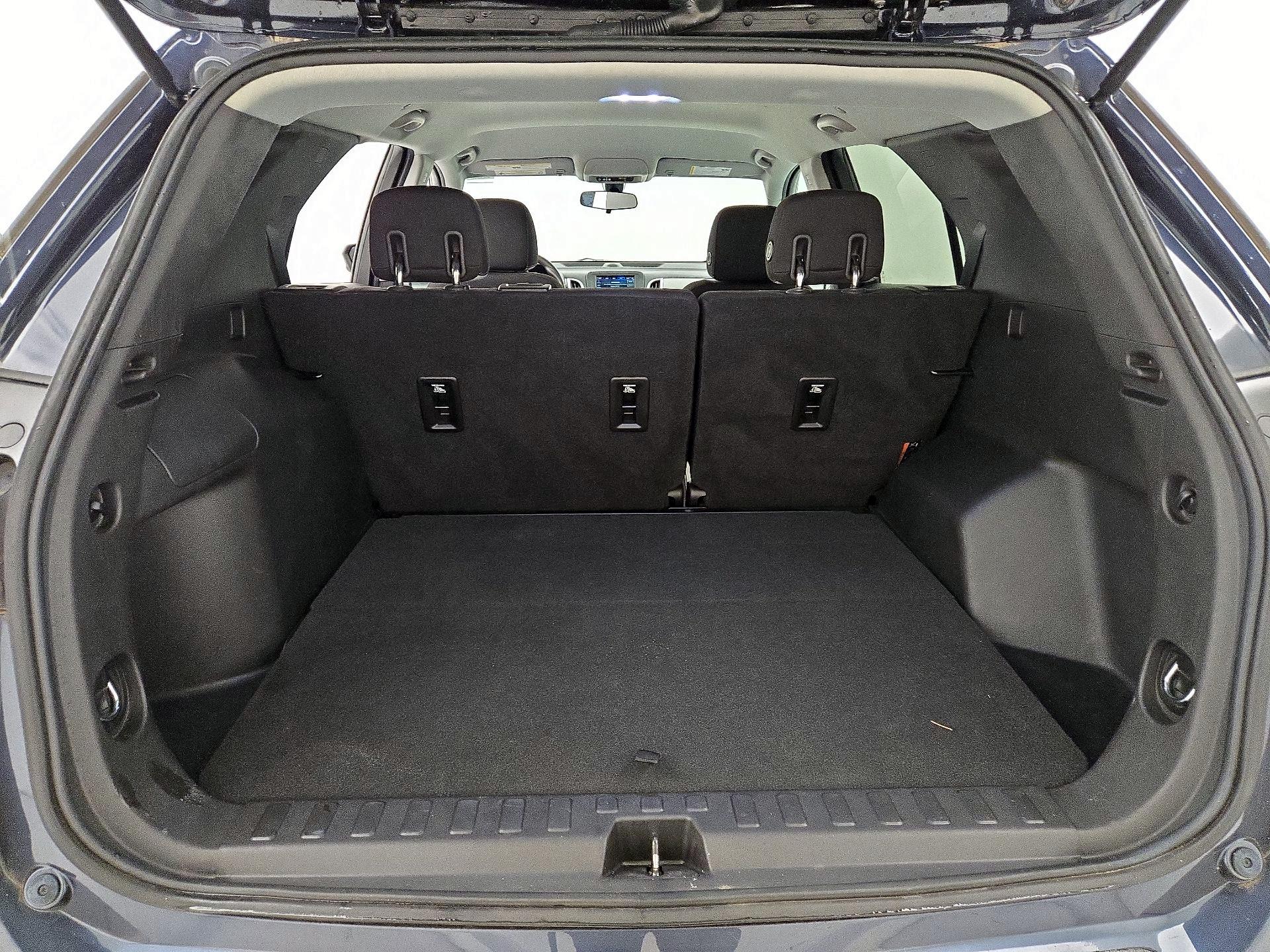Thumbnail: 2019 Chevrolet Equinox - 20