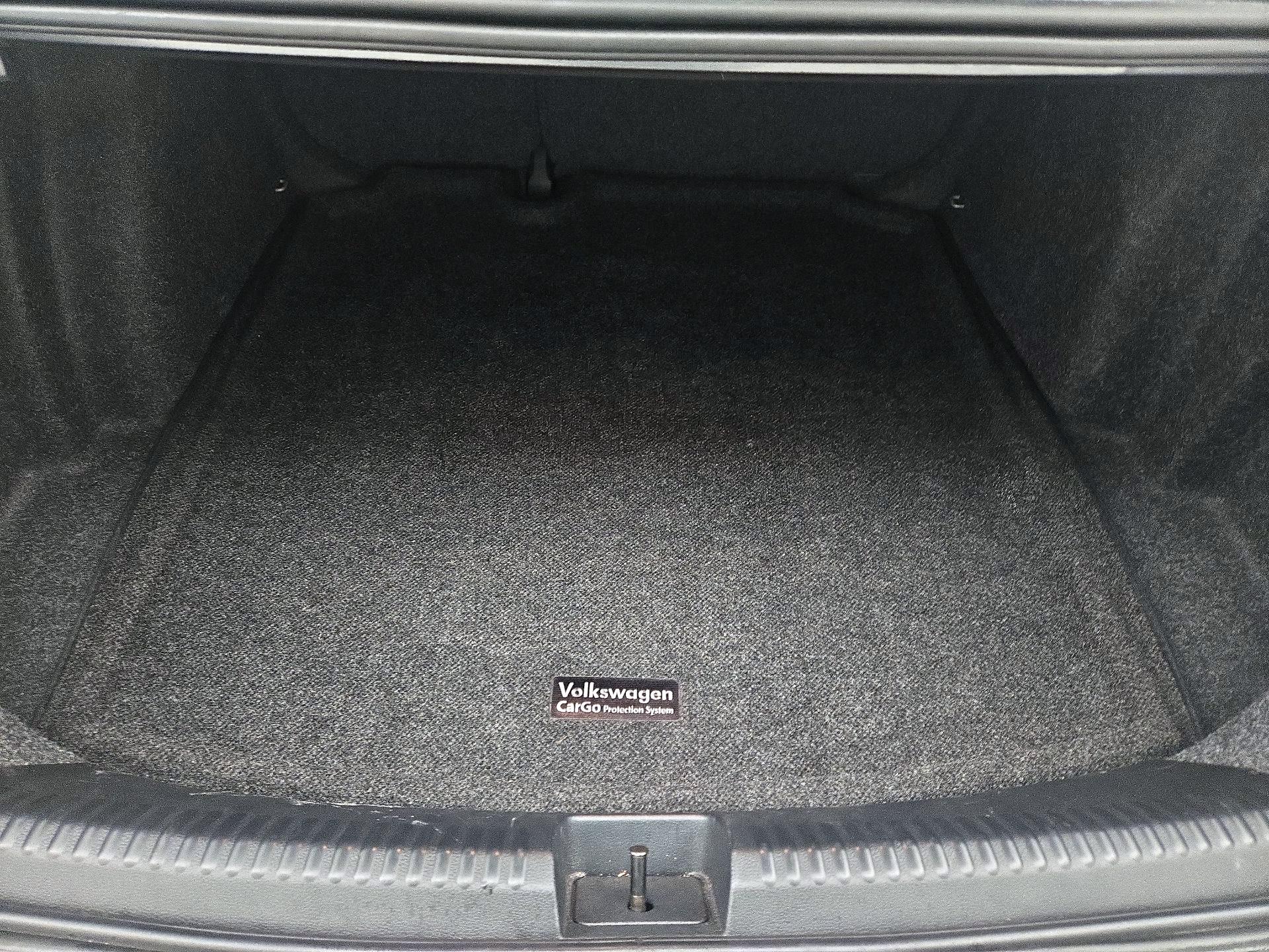 Thumbnail: 2017 Volkswagen Jetta - 19