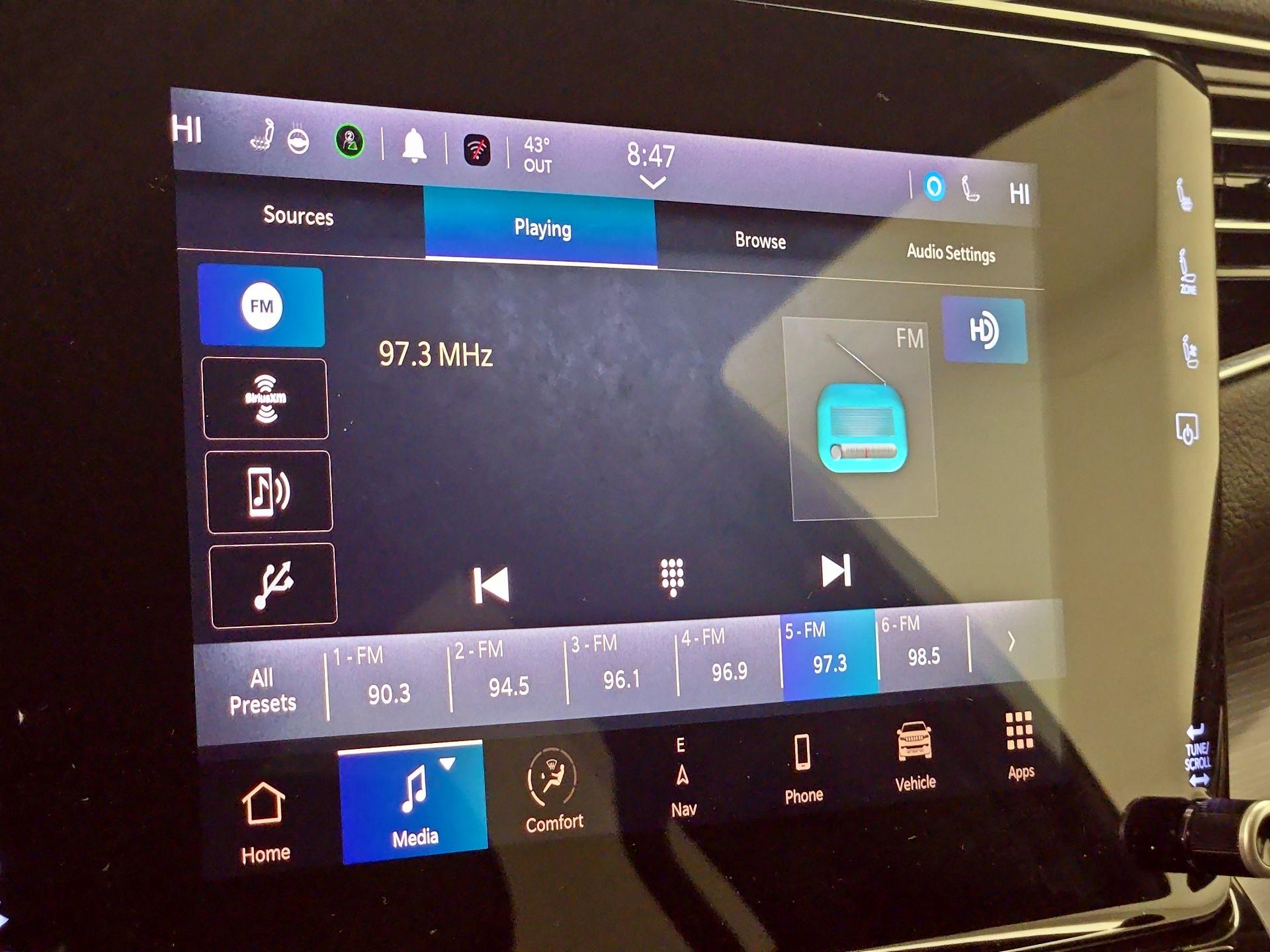 Thumbnail: 2023 Jeep Wagoneer - 16