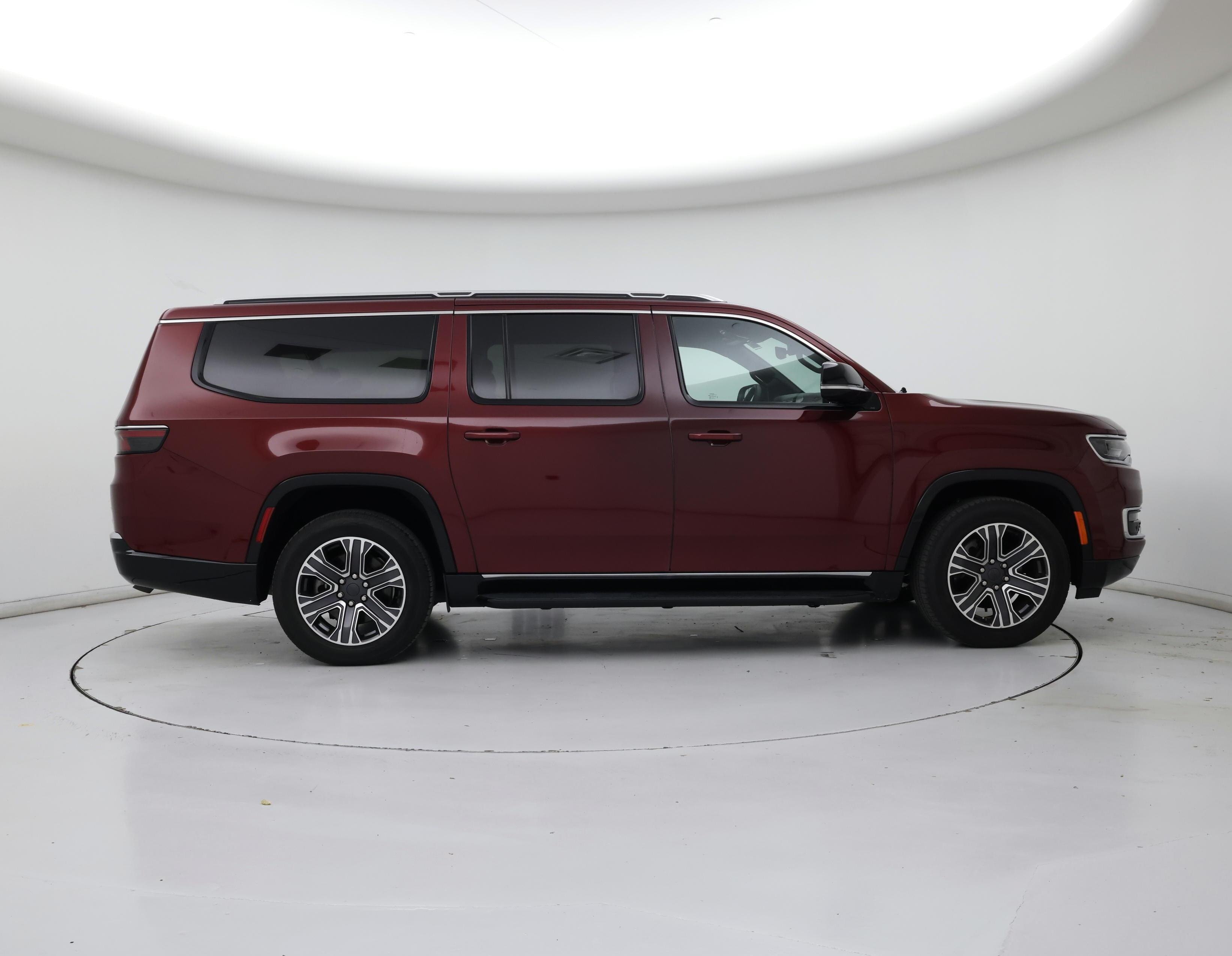 Thumbnail: 2023 Jeep Wagoneer - 7