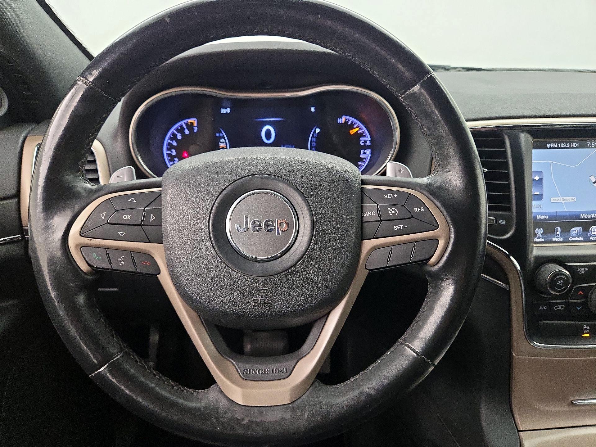 Thumbnail: 2015 Jeep Grand Cherokee - 10
