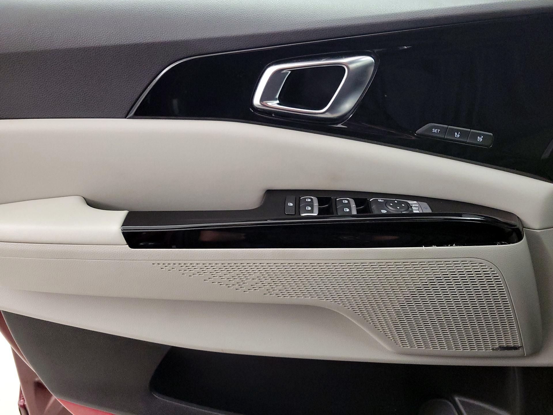 Thumbnail: 2024 Kia Carnival - 12