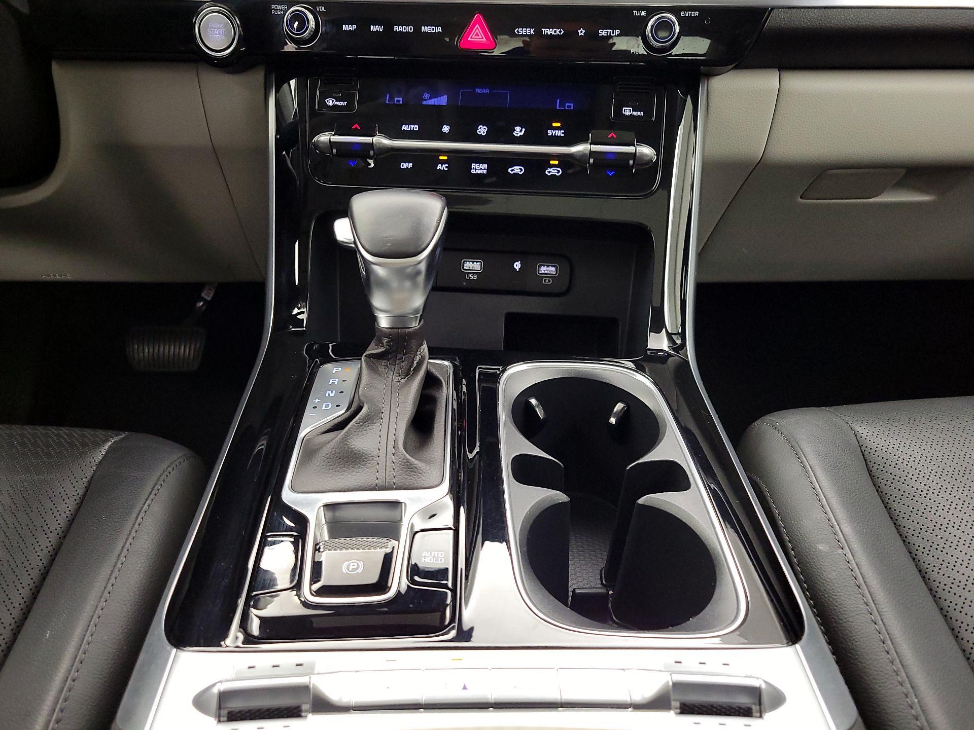 Thumbnail: 2024 Kia Carnival - 18