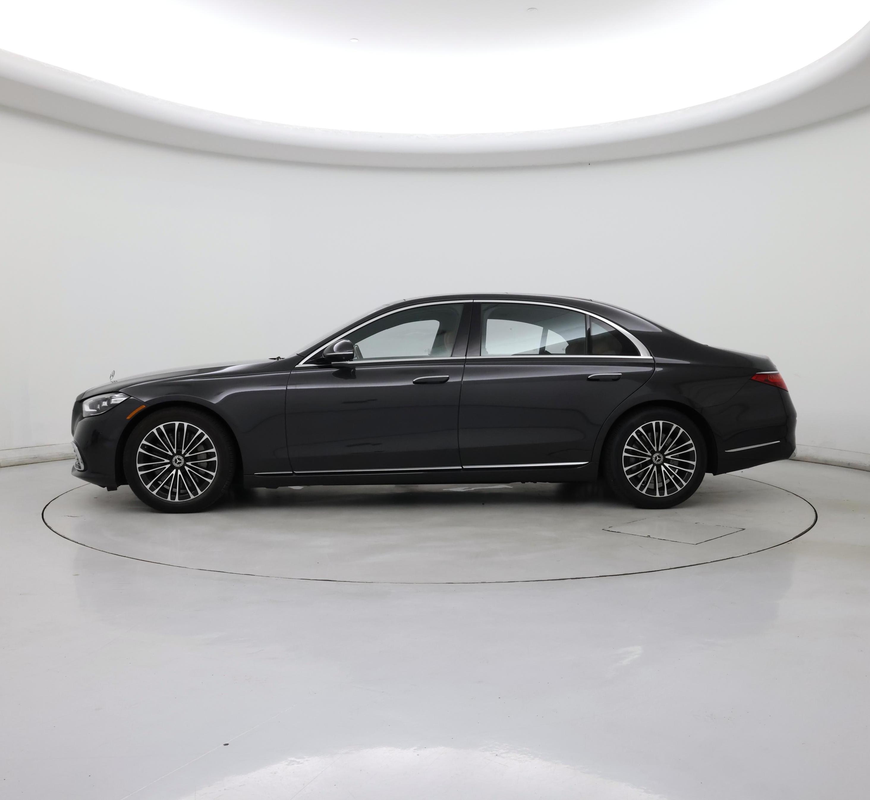 Thumbnail: 2021 Mercedes-Benz S-Class - 3