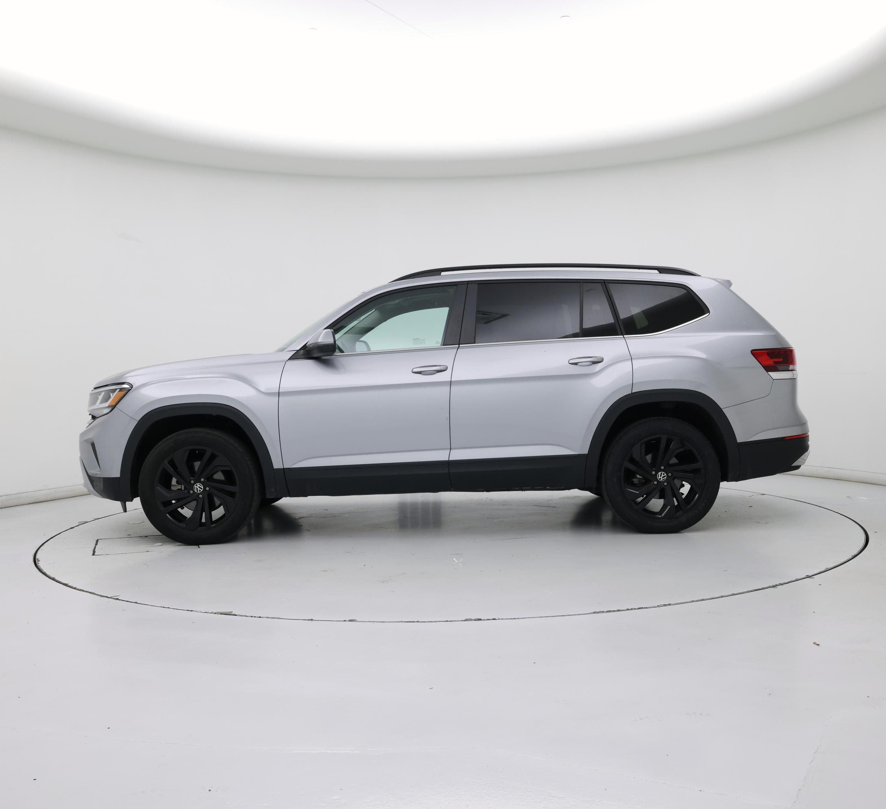 Thumbnail: 2022 Volkswagen Atlas - 3