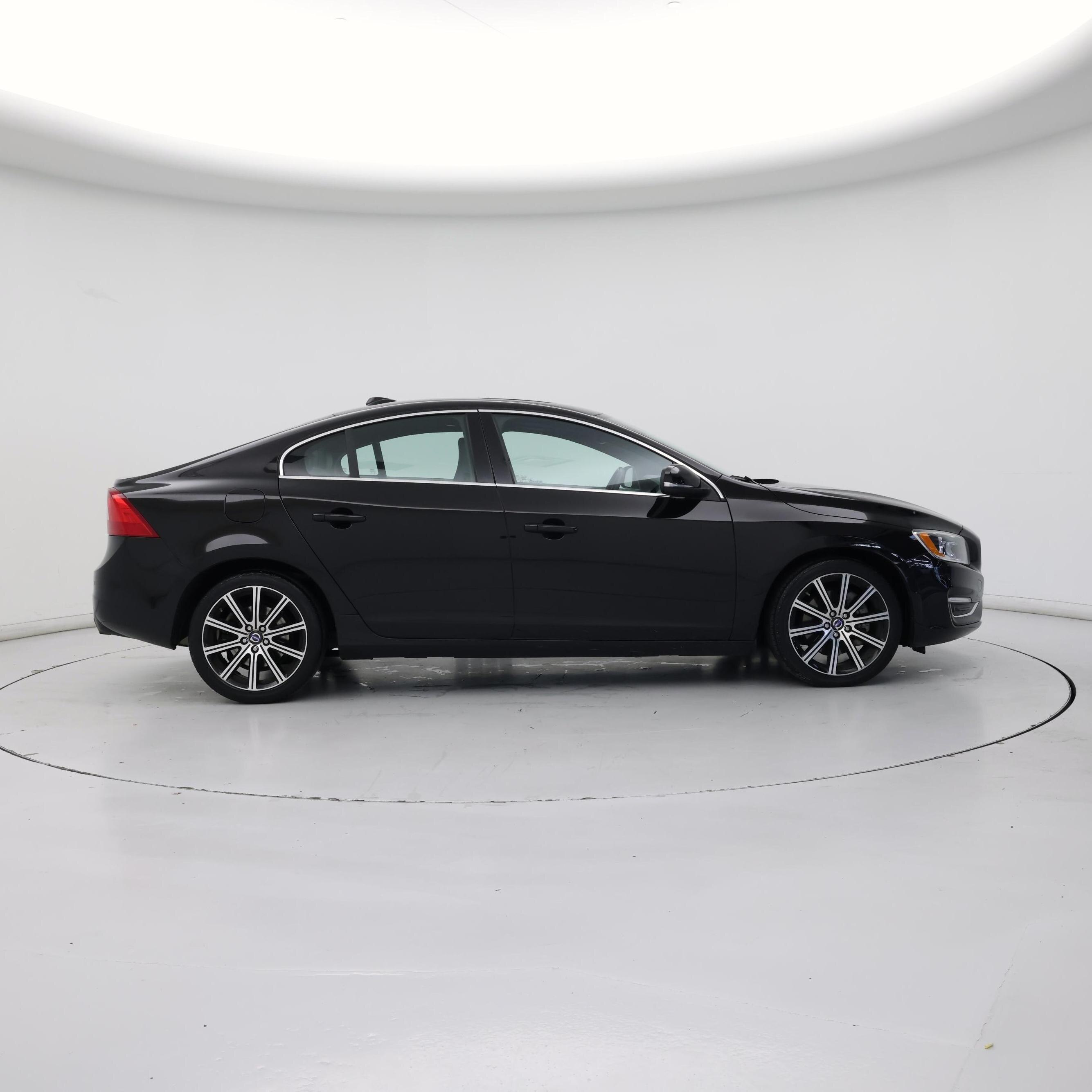 Thumbnail: 2015 Volvo S60 - 7