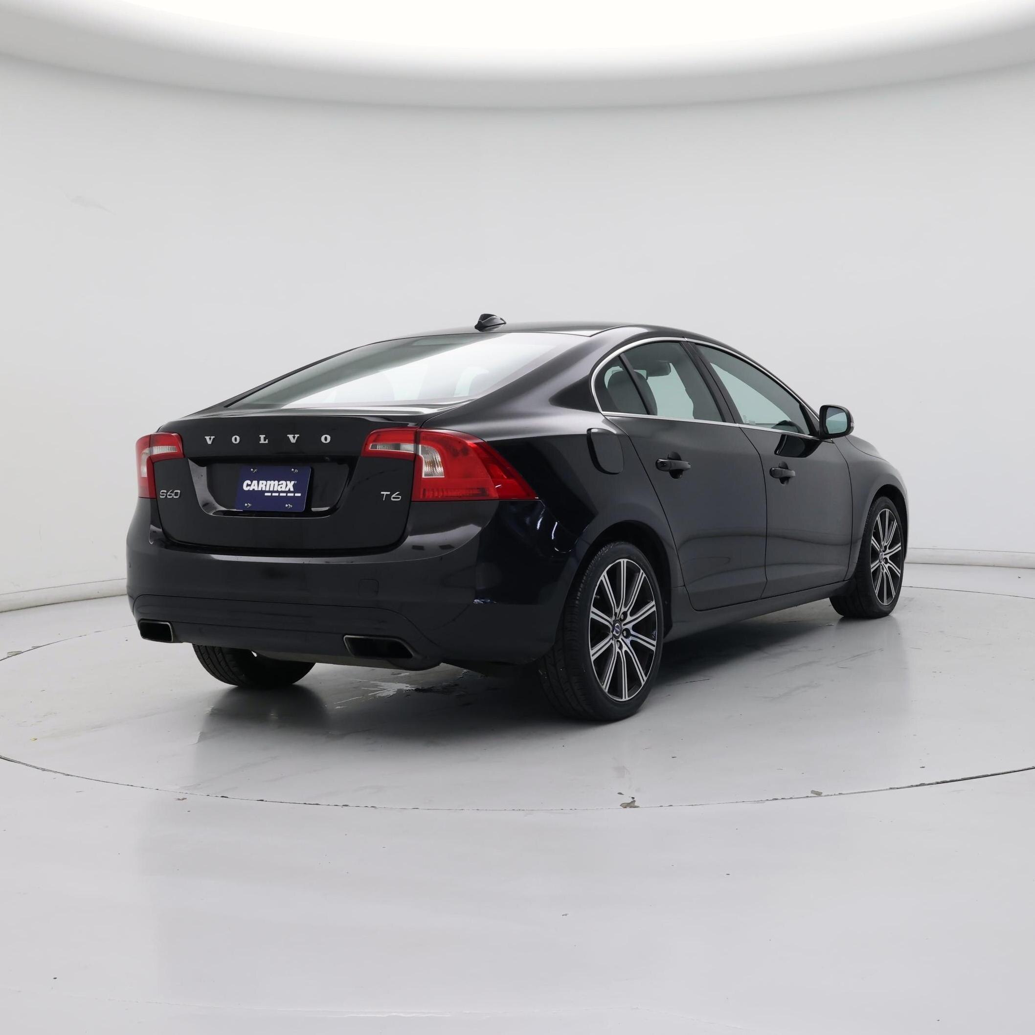 Thumbnail: 2015 Volvo S60 - 8