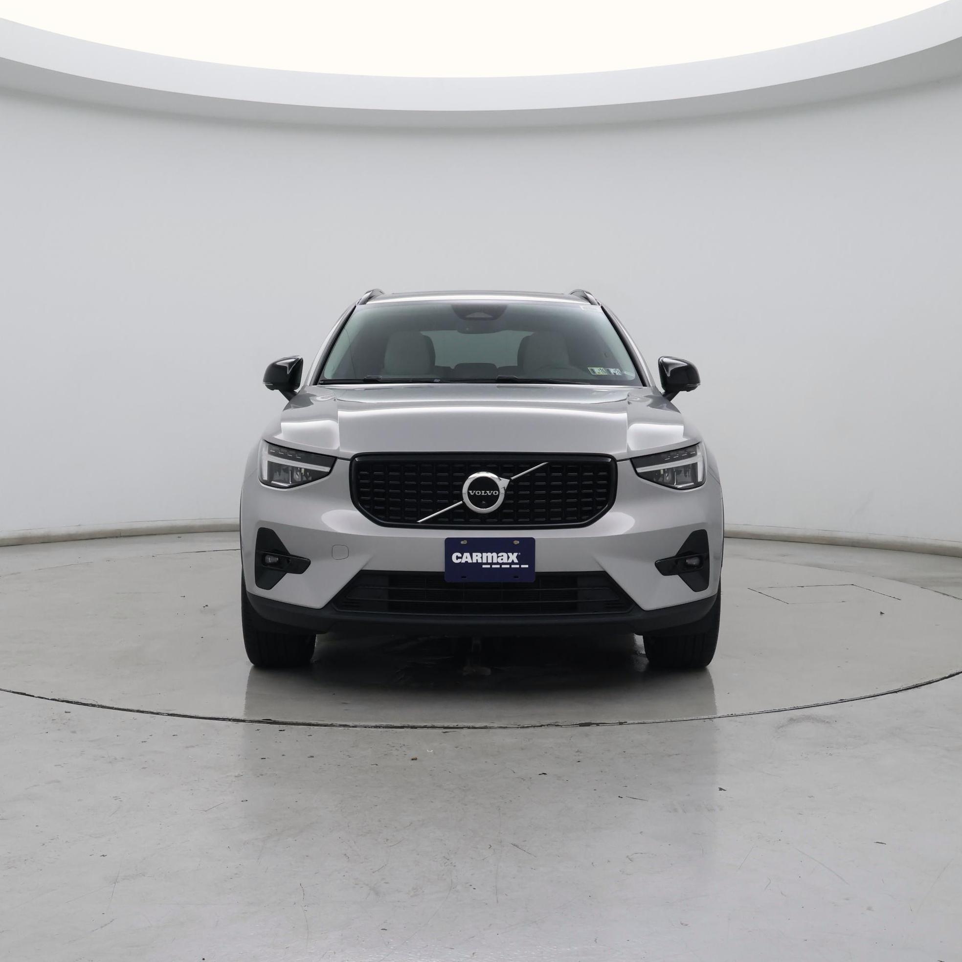 Thumbnail: 2023 Volvo XC40 - 5