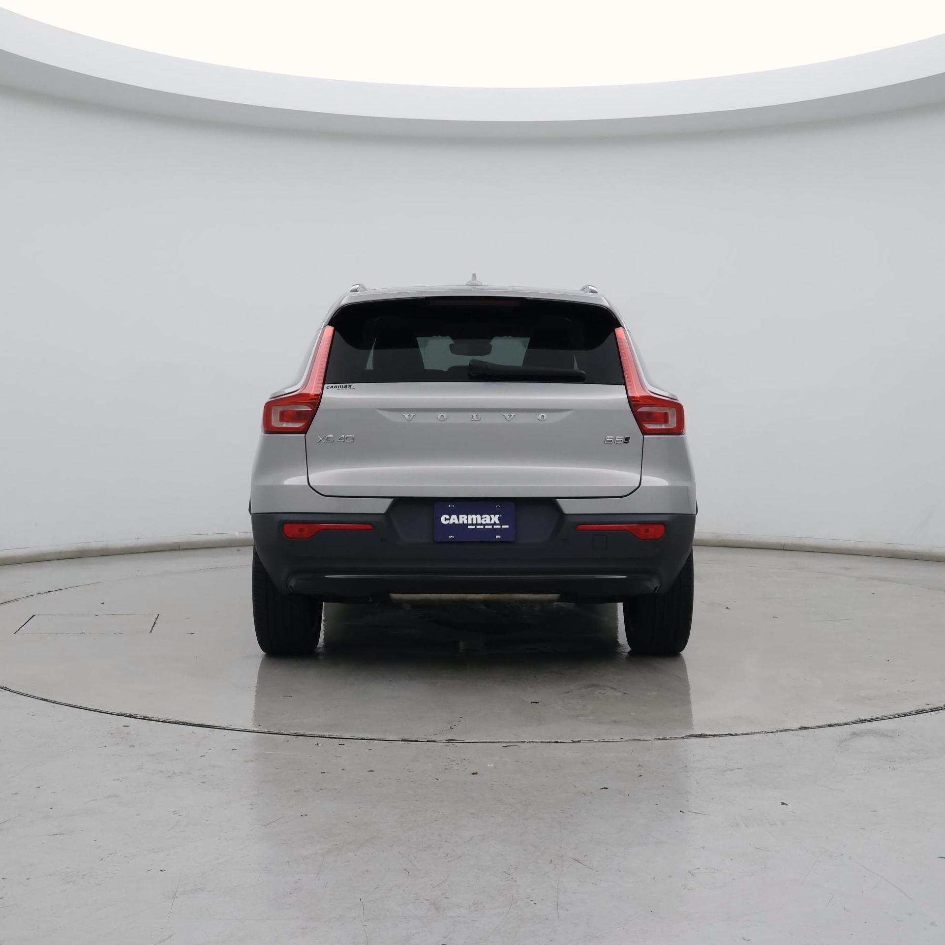 Thumbnail: 2023 Volvo XC40 - 6