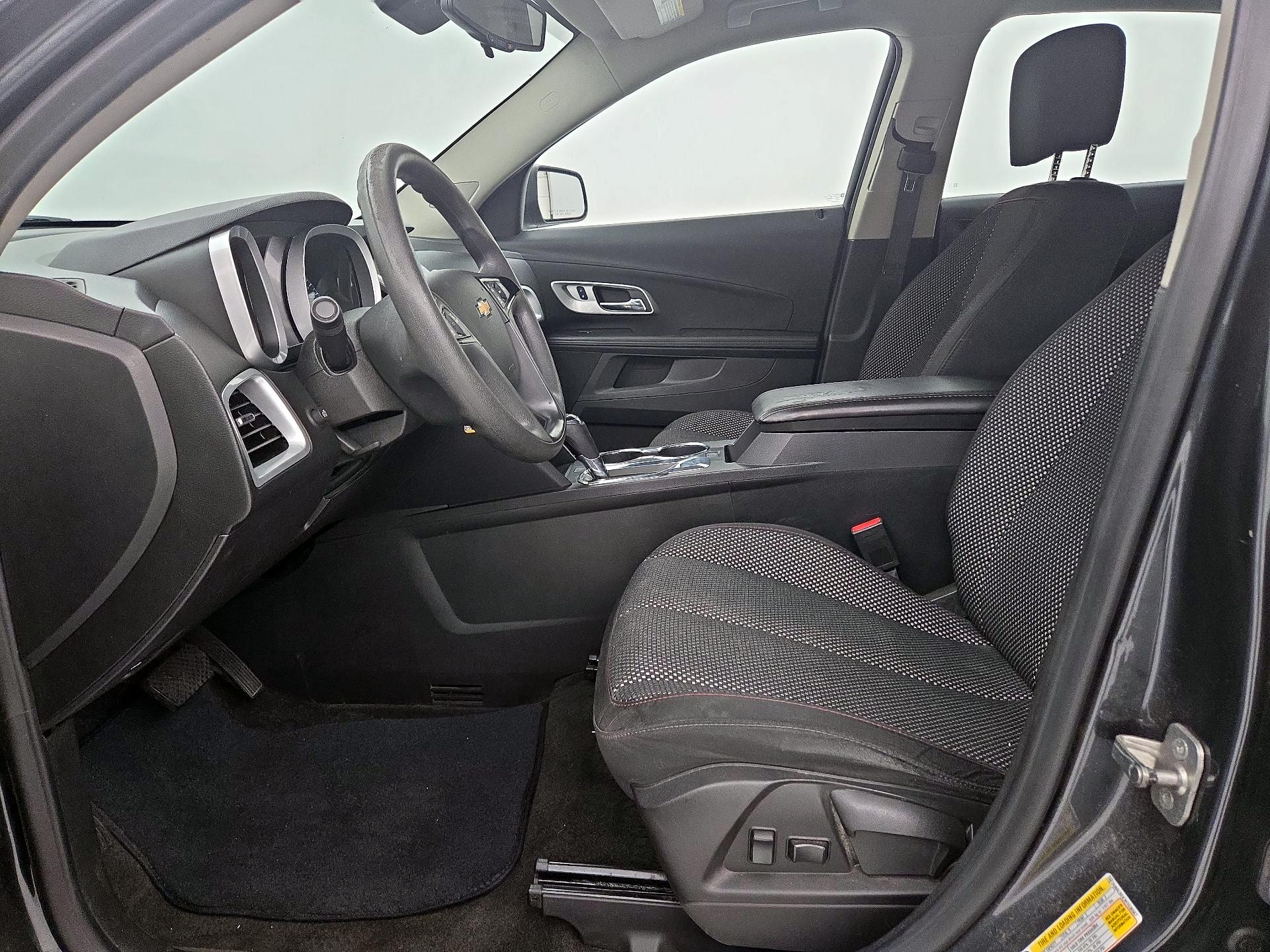 Thumbnail: 2017 Chevrolet Equinox - 11