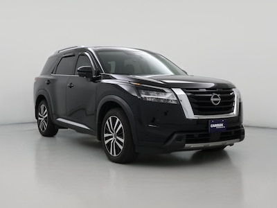 Black 2024 Nissan Pathfinder Platinum