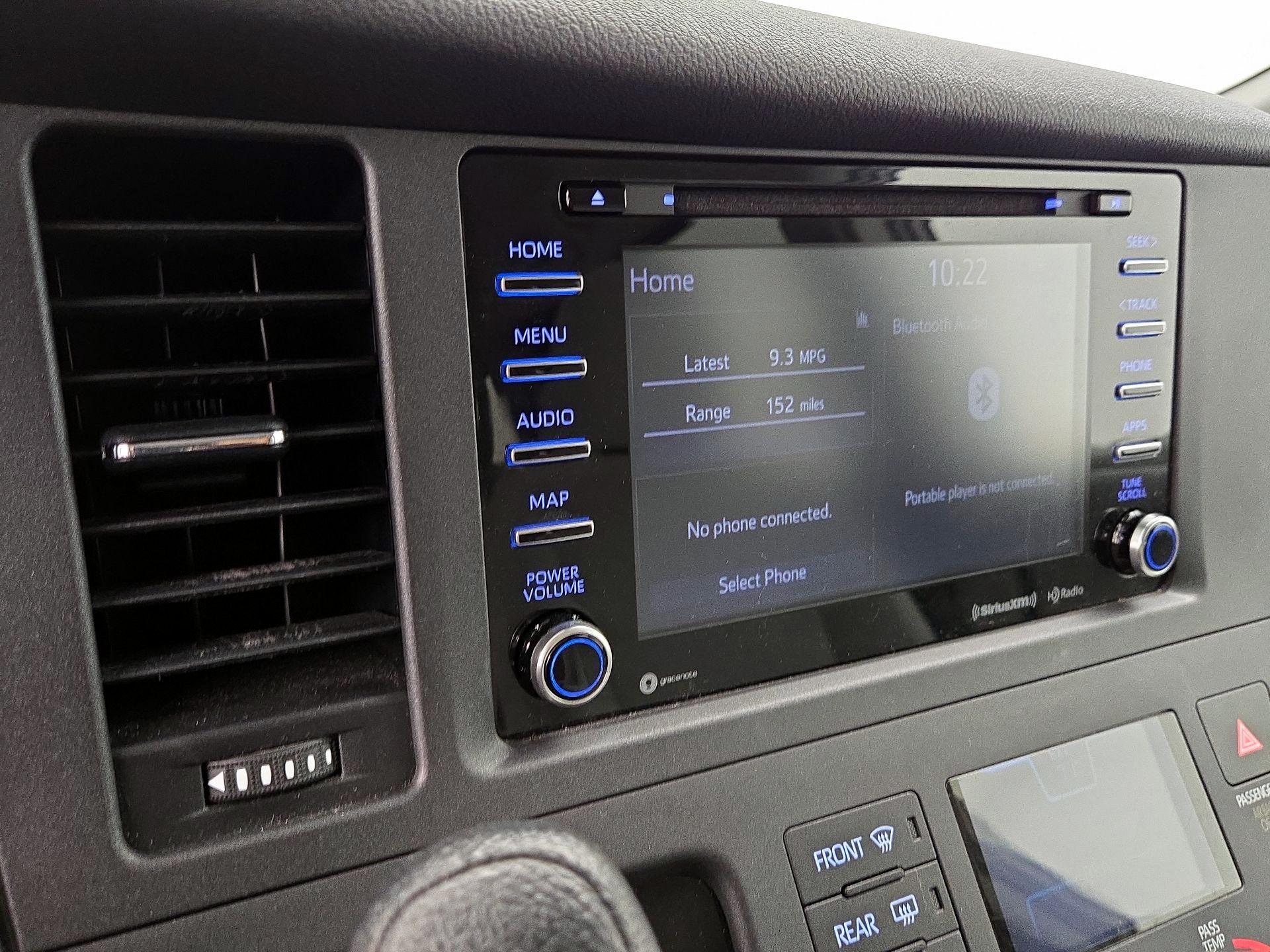 Thumbnail: 2019 Toyota Sienna - 14