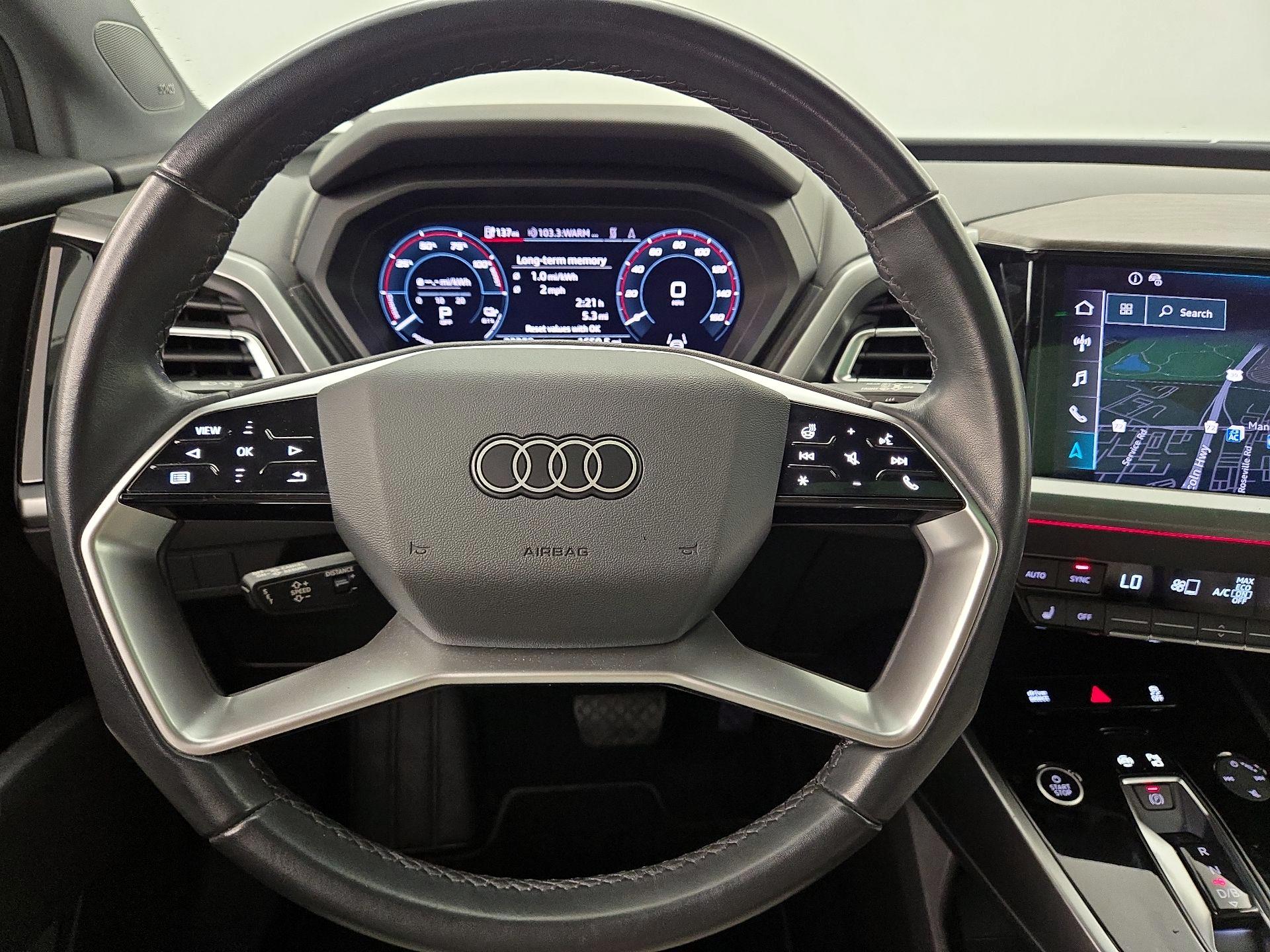 Thumbnail: 2024 Audi Q4 e-tron - 10
