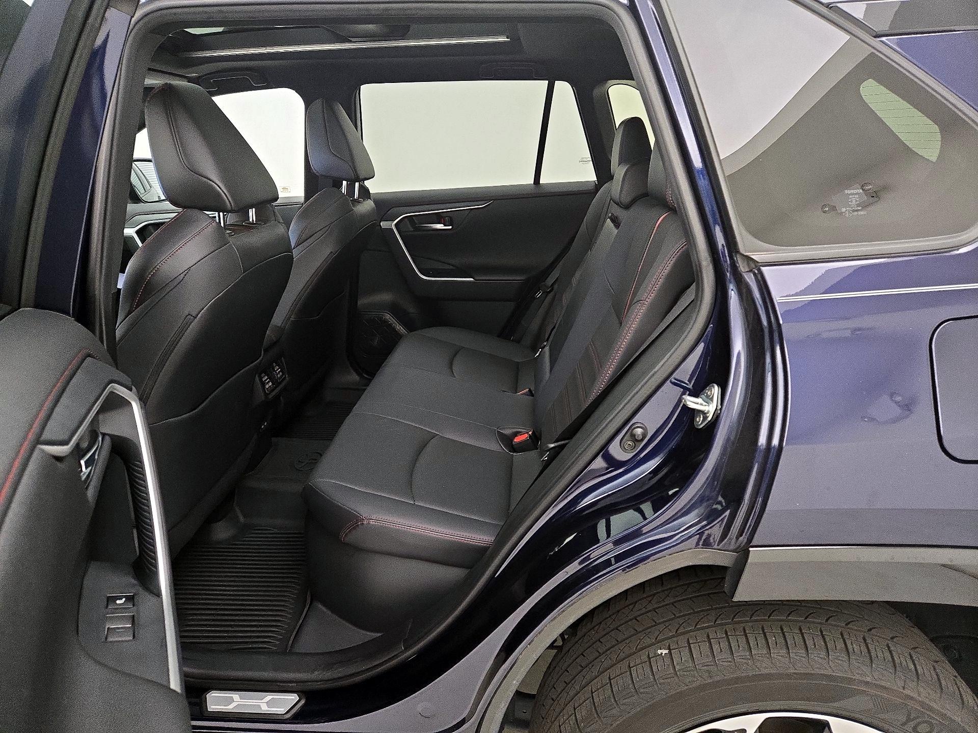 Thumbnail: 2023 Toyota RAV4 - 18