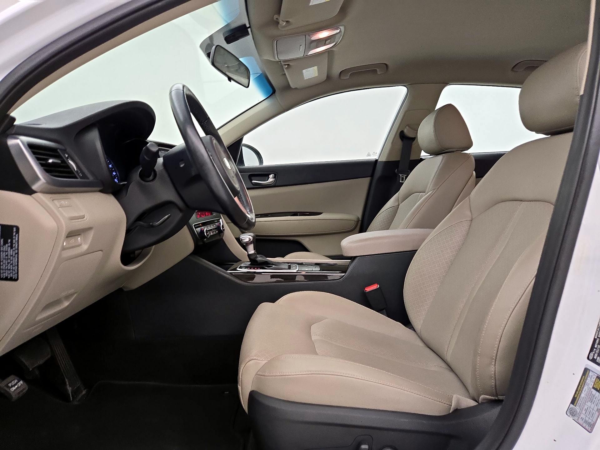 Thumbnail: 2016 Kia Optima - 11