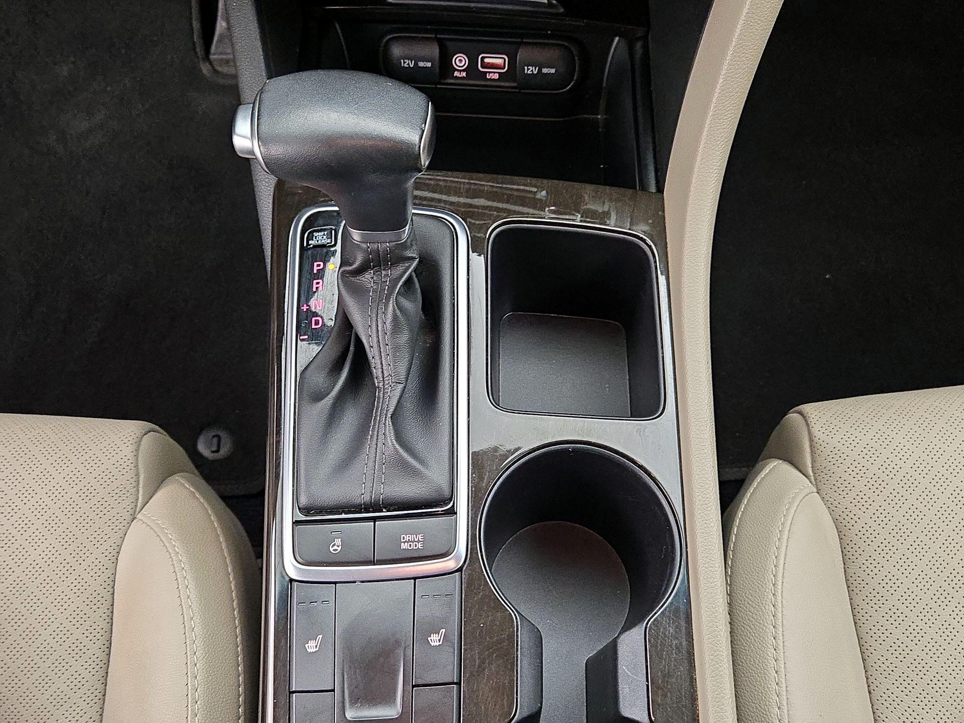 Thumbnail: 2016 Kia Optima - 16