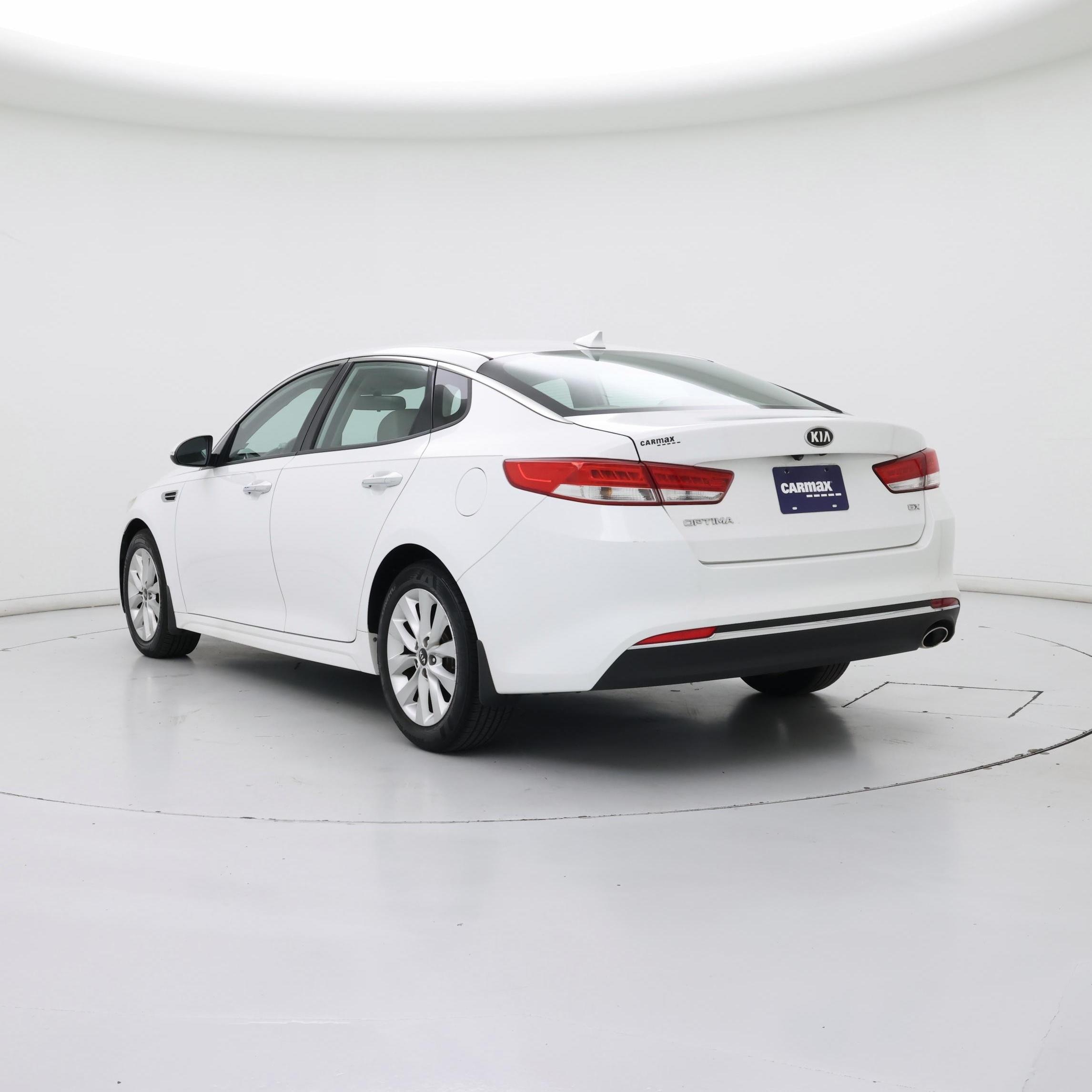 Thumbnail: 2016 Kia Optima - 2