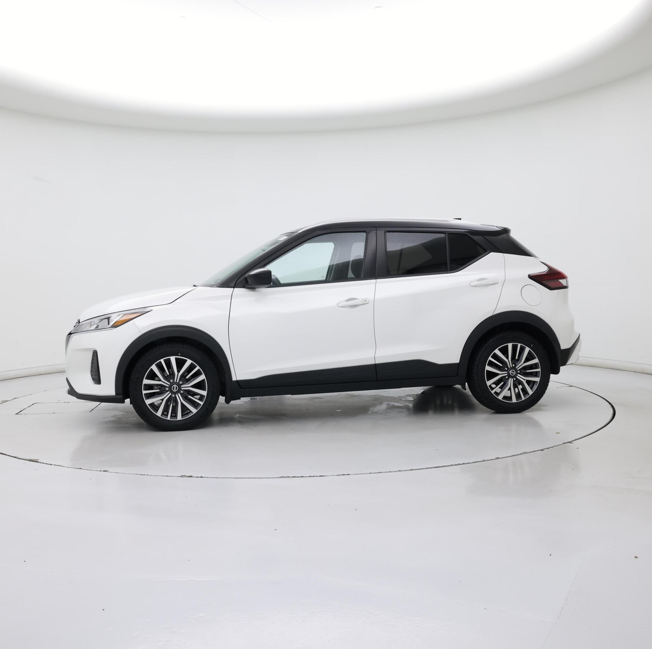 Thumbnail: 2021 Nissan Kicks - 3