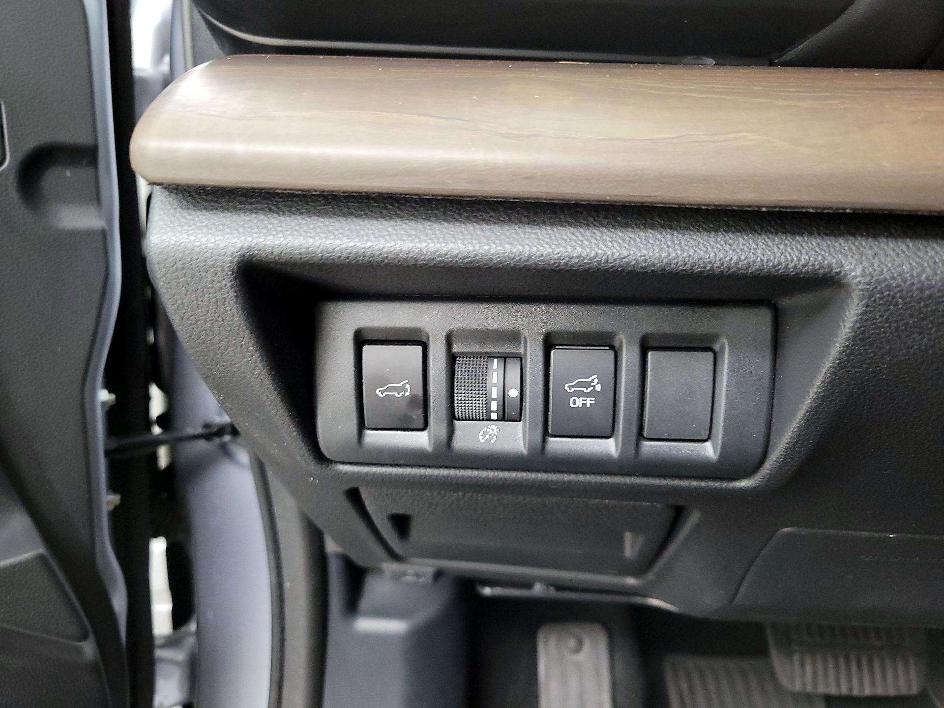 Thumbnail: 2022 Subaru Outback - 13