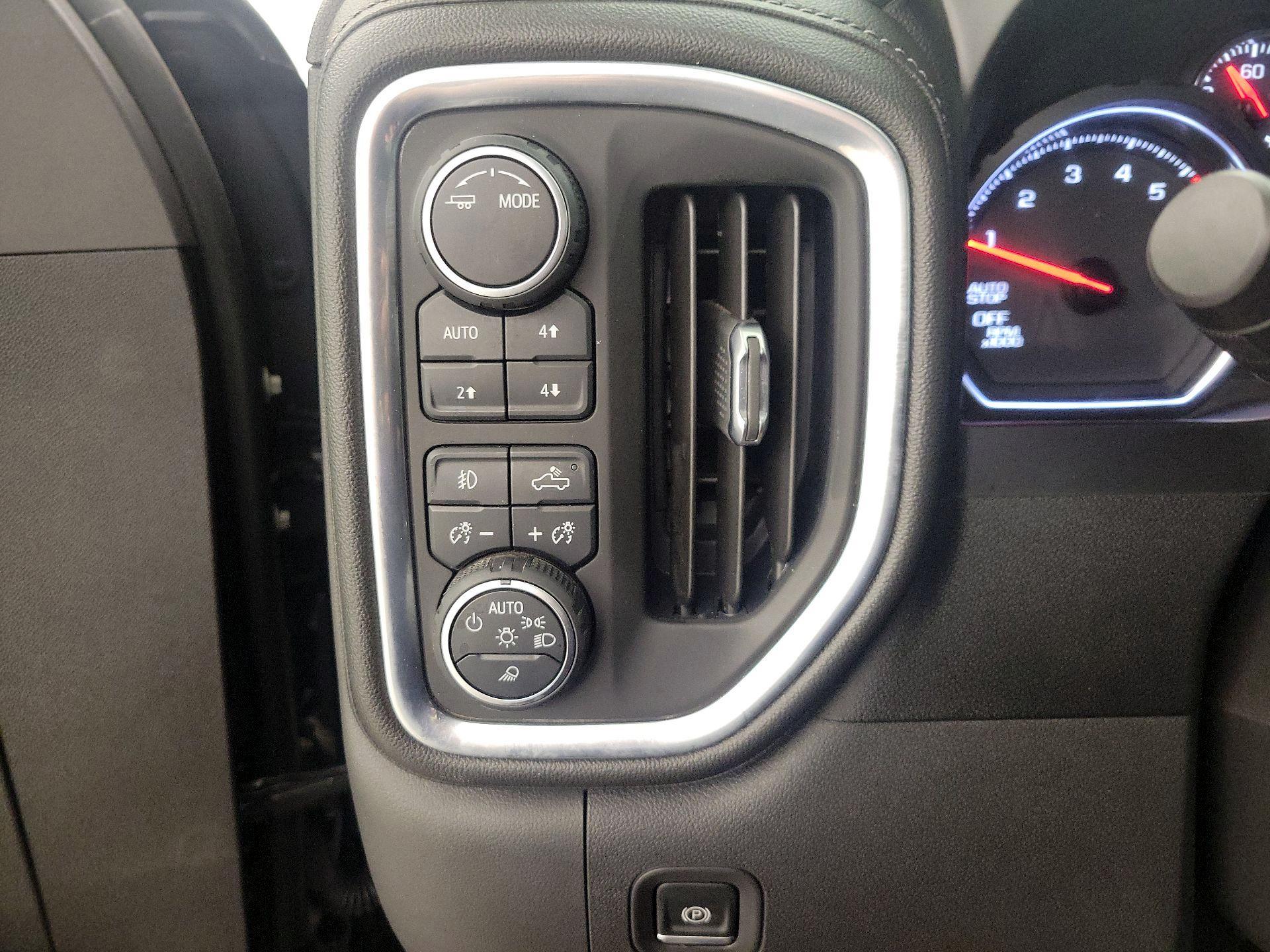 Thumbnail: 2021 Chevrolet Silverado 1500 - 13