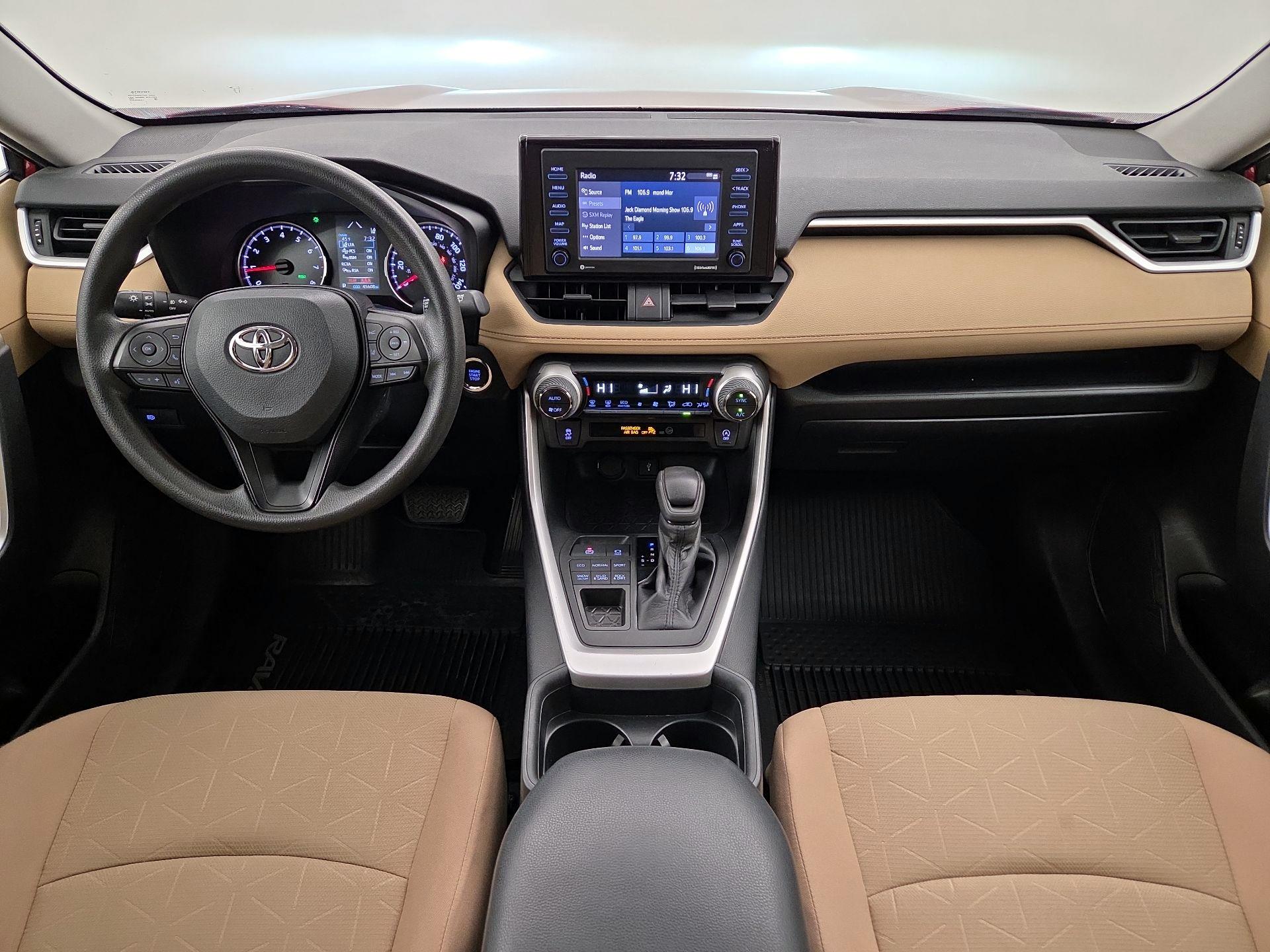 Thumbnail: 2020 Toyota RAV4 - 9