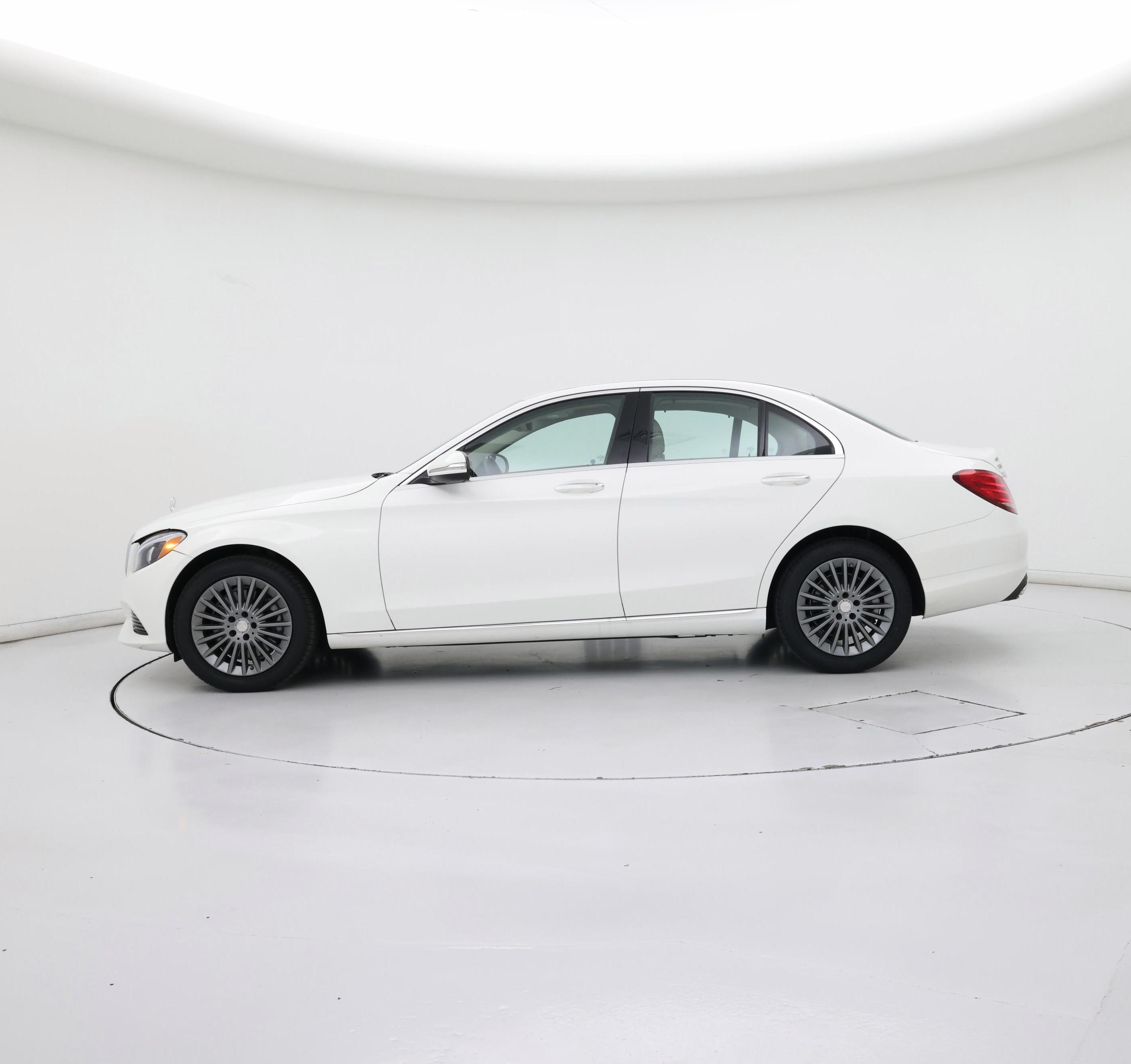 Thumbnail: 2015 Mercedes-Benz C-Class - 3