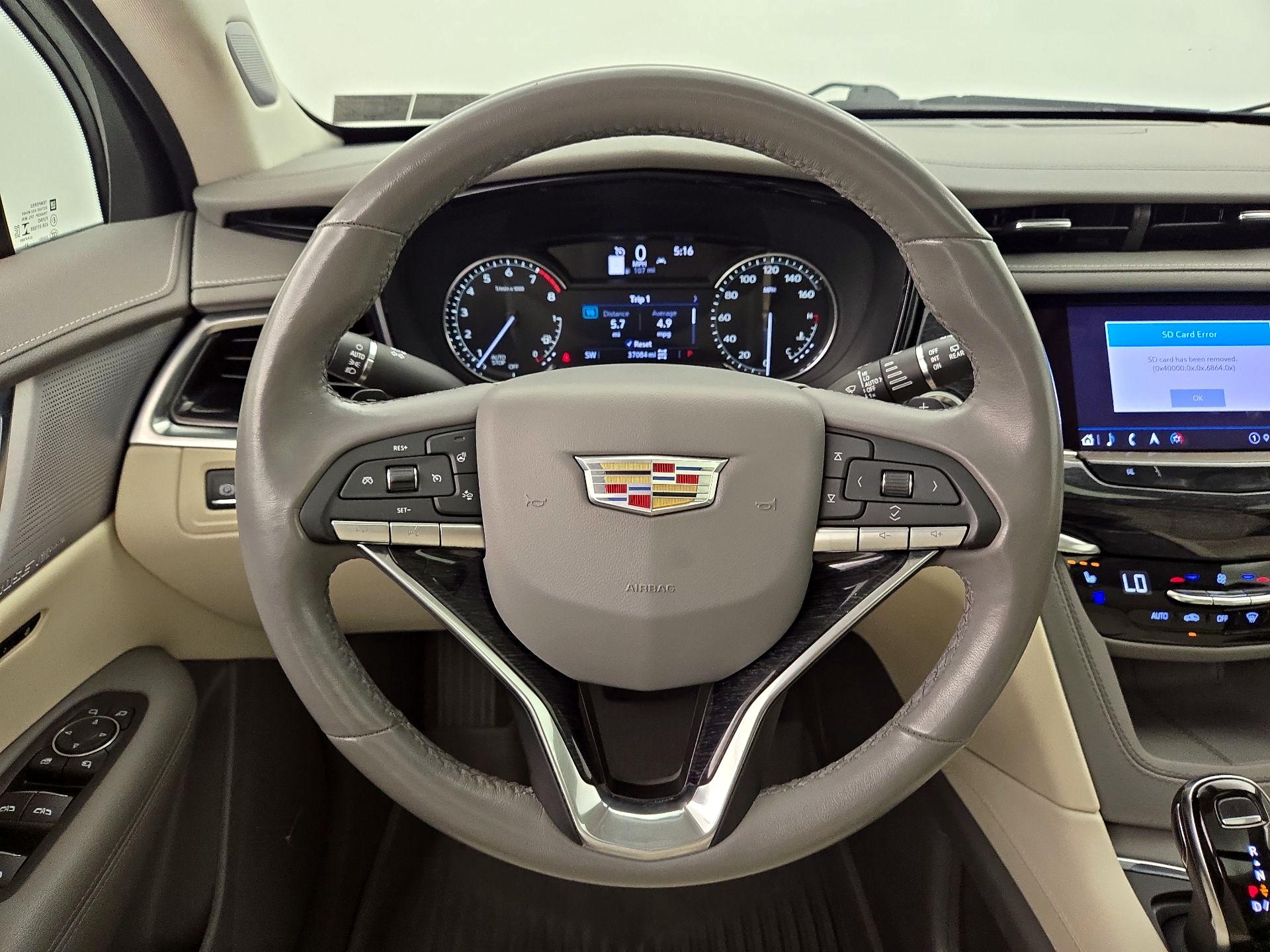 Thumbnail: 2023 Cadillac XT6 - 10