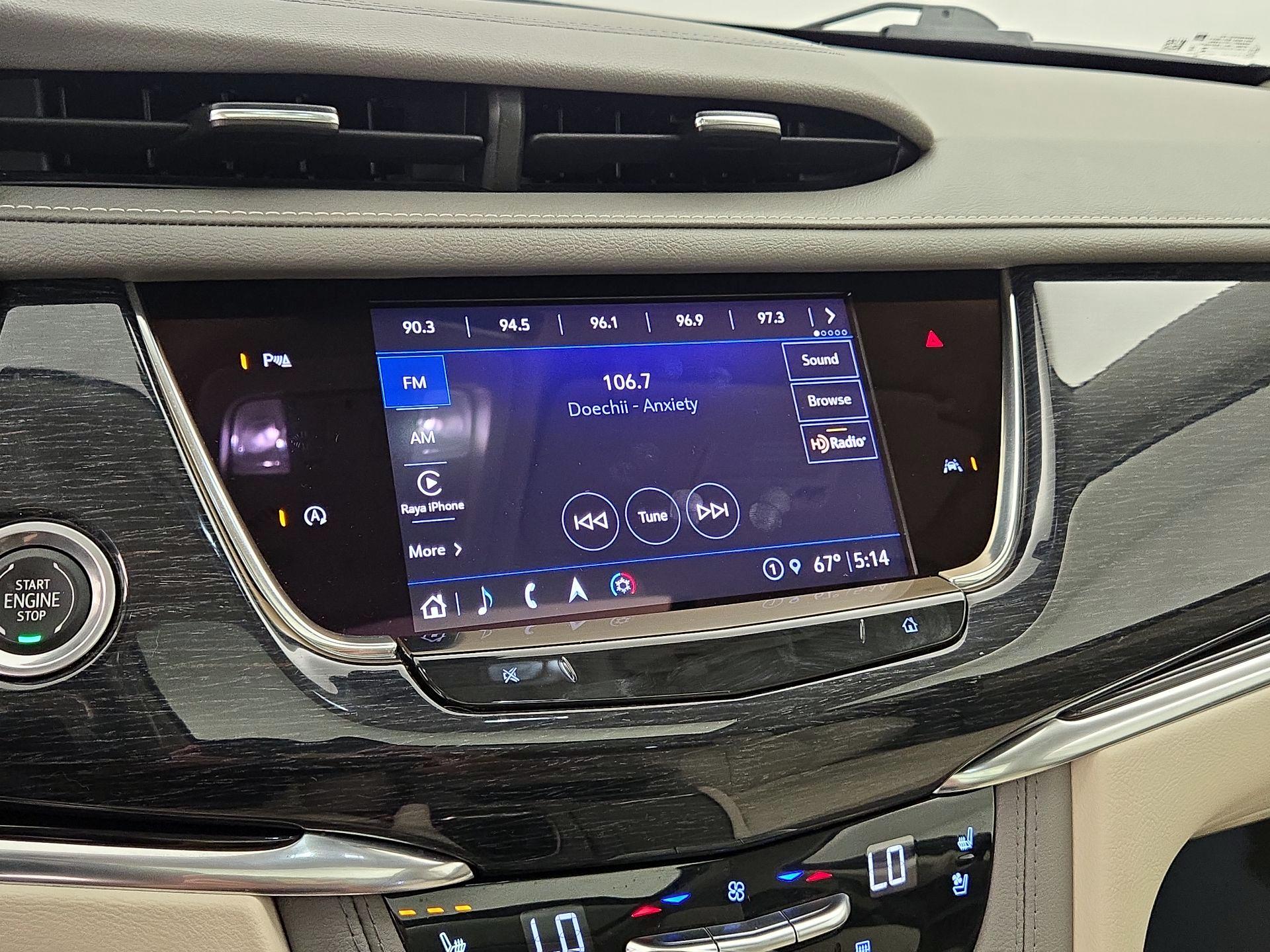 Thumbnail: 2023 Cadillac XT6 - 16