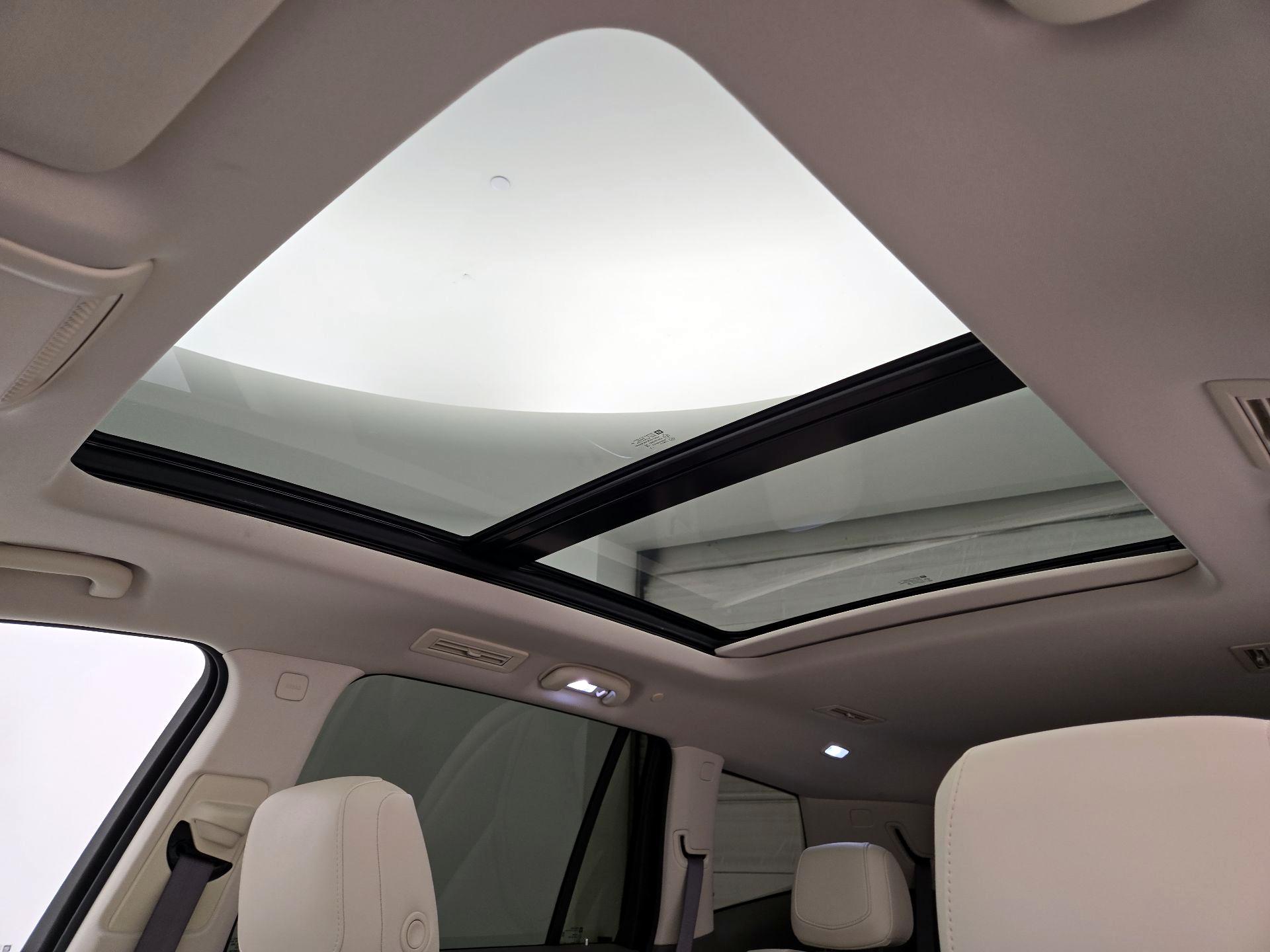 Thumbnail: 2023 Cadillac XT6 - 20