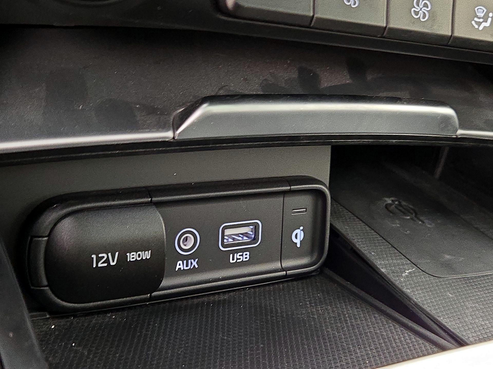 Thumbnail: 2019 Kia Stinger - 19