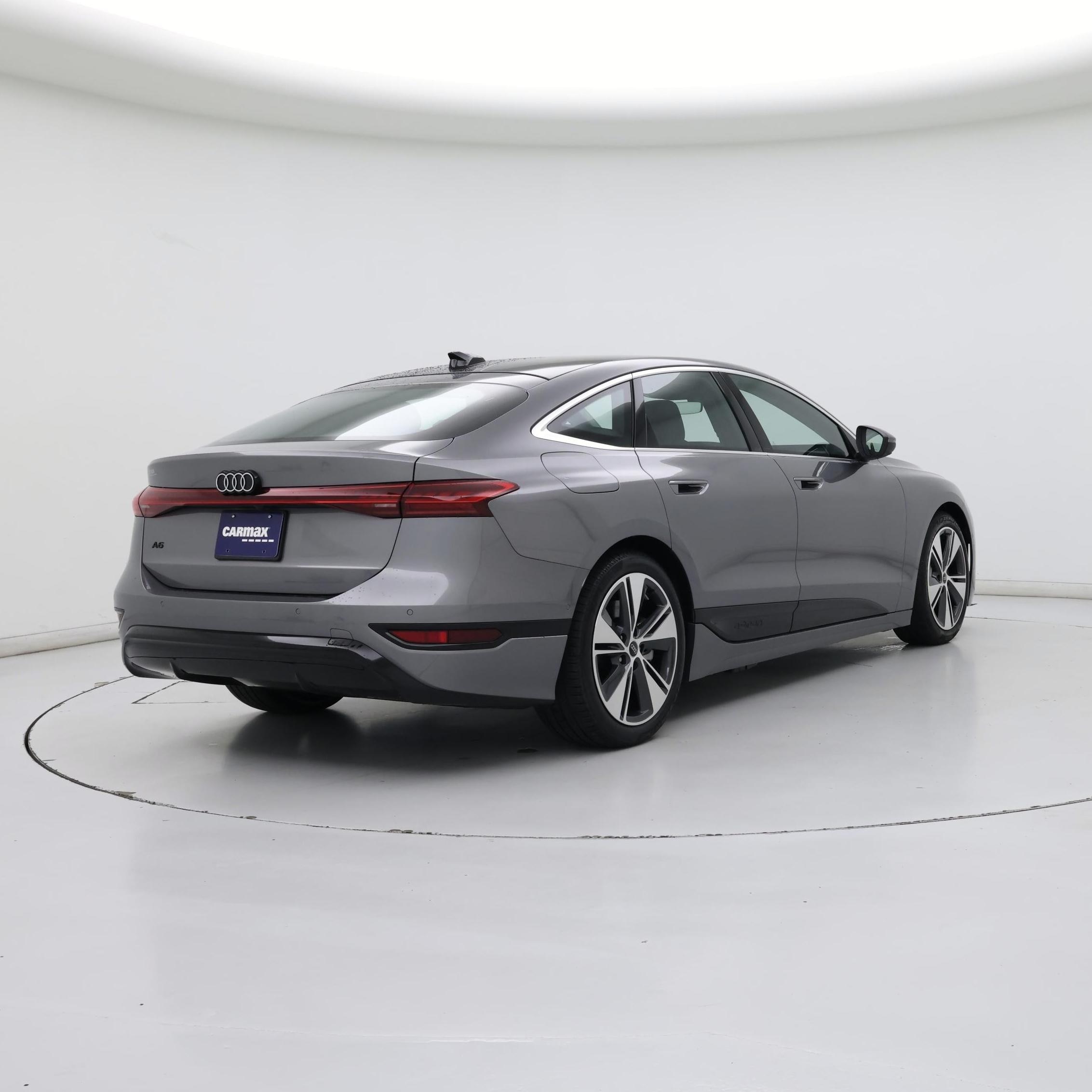 Thumbnail: 2025 Audi e-tron S - 8