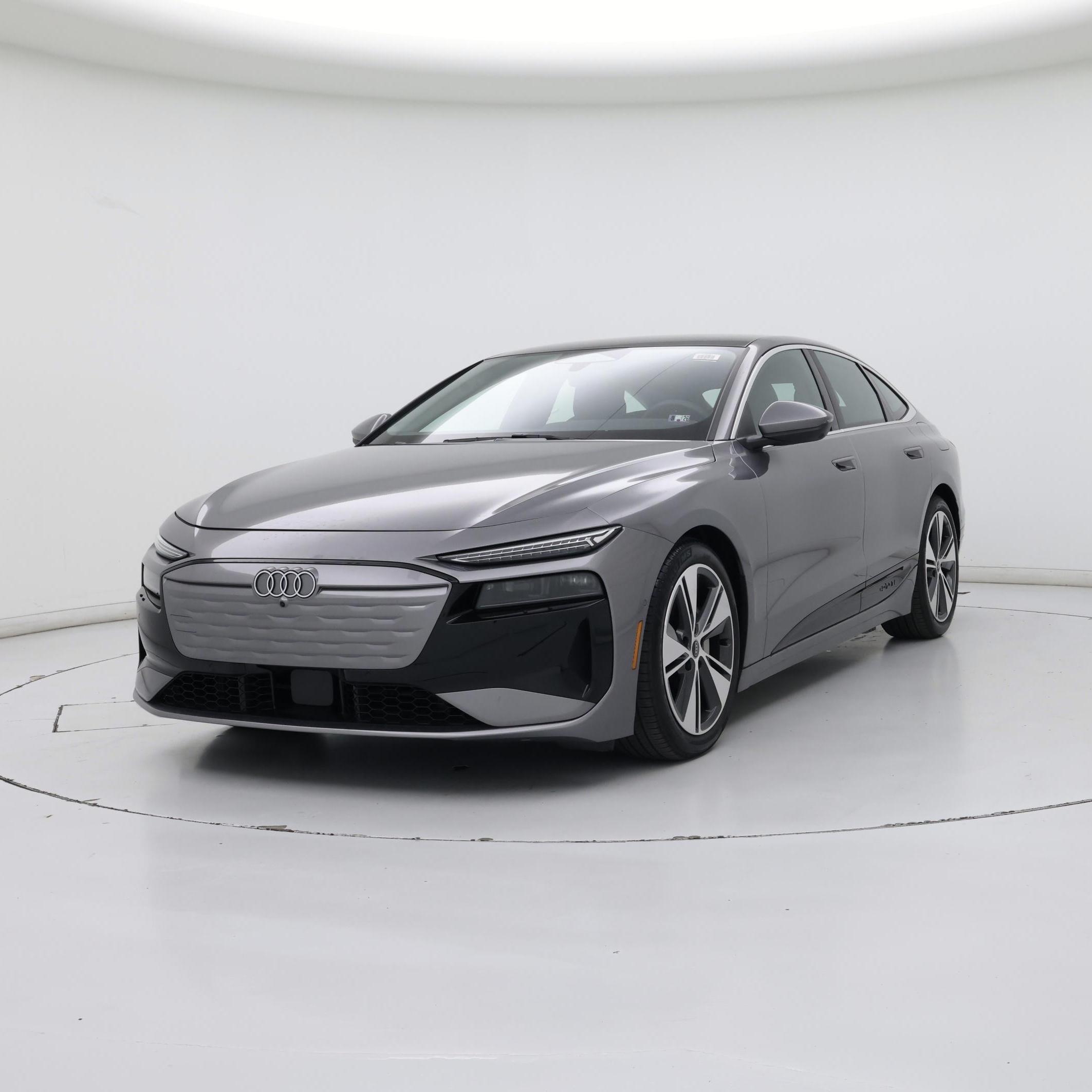 Thumbnail: 2025 Audi e-tron S - 4