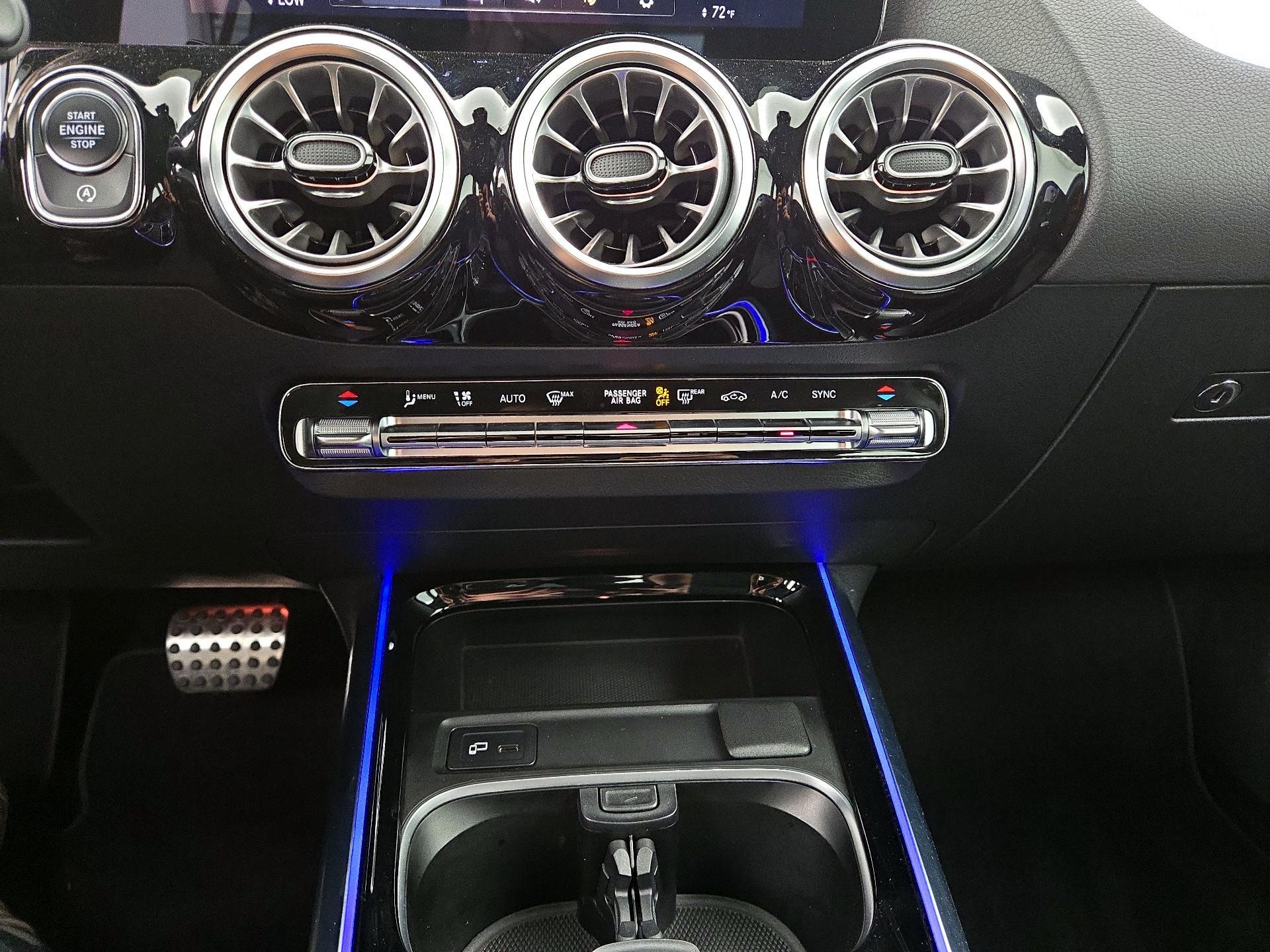 Thumbnail: 2023 Mercedes-Benz GLA - 17