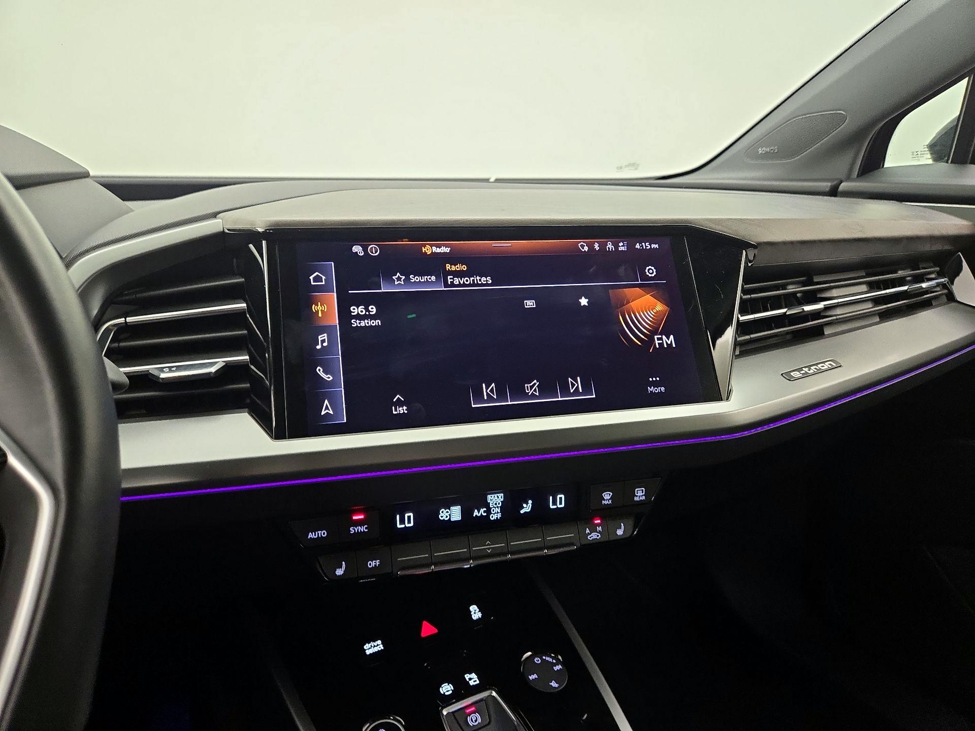 Thumbnail: 2023 Audi Q4 e-tron - 14