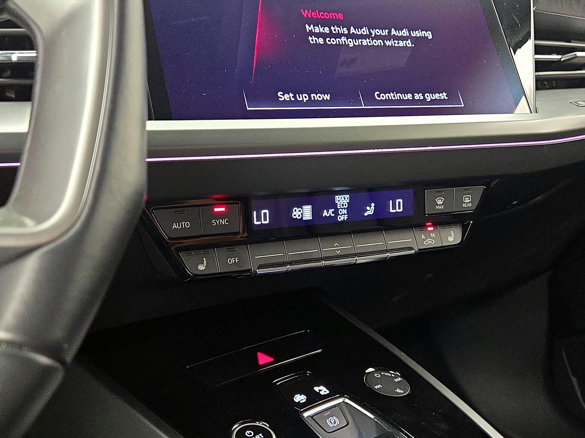 Thumbnail: 2023 Audi Q4 e-tron - 15