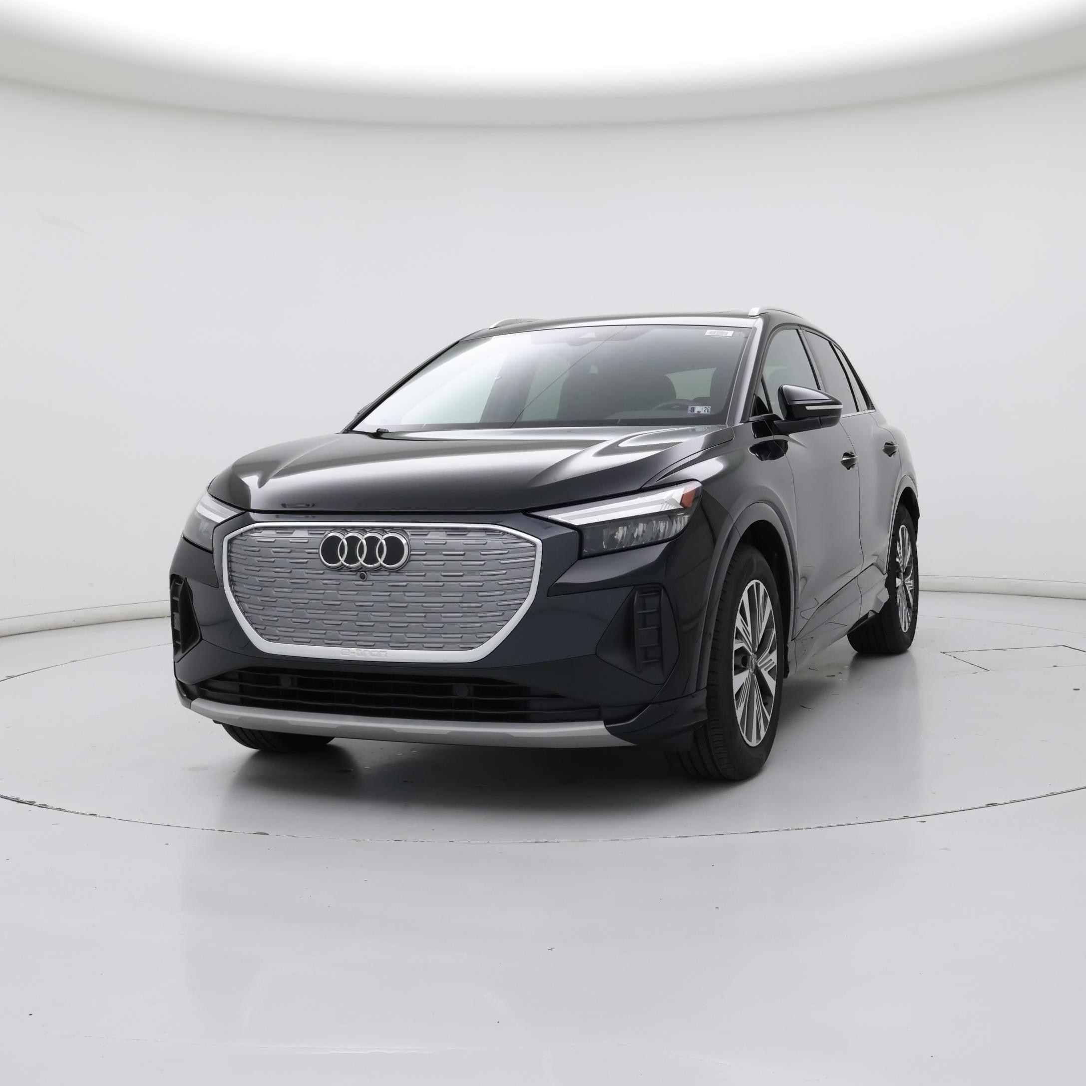 Thumbnail: 2023 Audi Q4 e-tron - 4